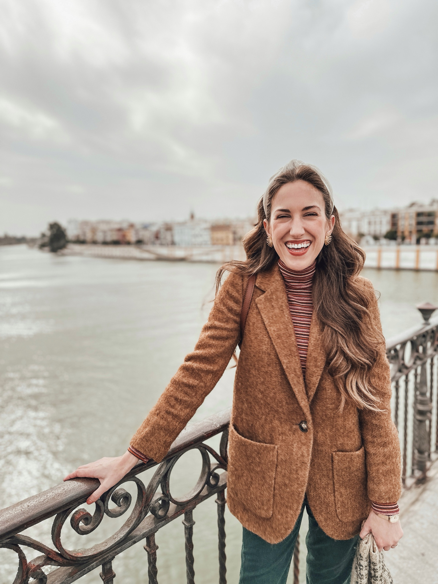 Sharing my top ten fav ’fits from 2023 in no particular order 🫶🏼 Ready to serve up more looks in 2024! 

1st look: What to wear to wear on a lunch break stroll through the park 
🤎 Madewell Italian Bouclé Blazer 
🤍 top knot headband 
👖thrifted denim jeans 
🧡 striped mock neck shirt 

#LTKtravel