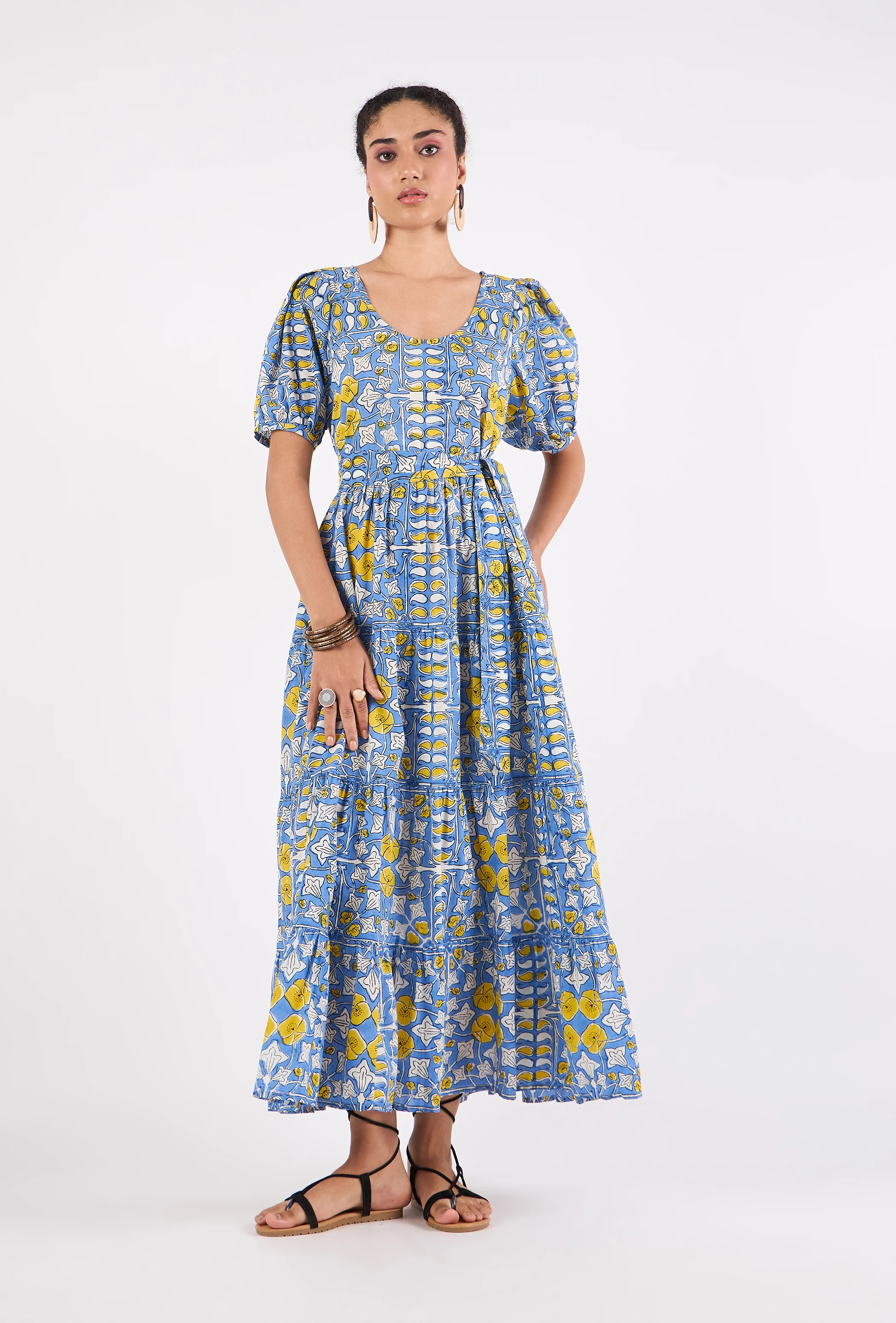 1377 Daisy | Beyond By Vera