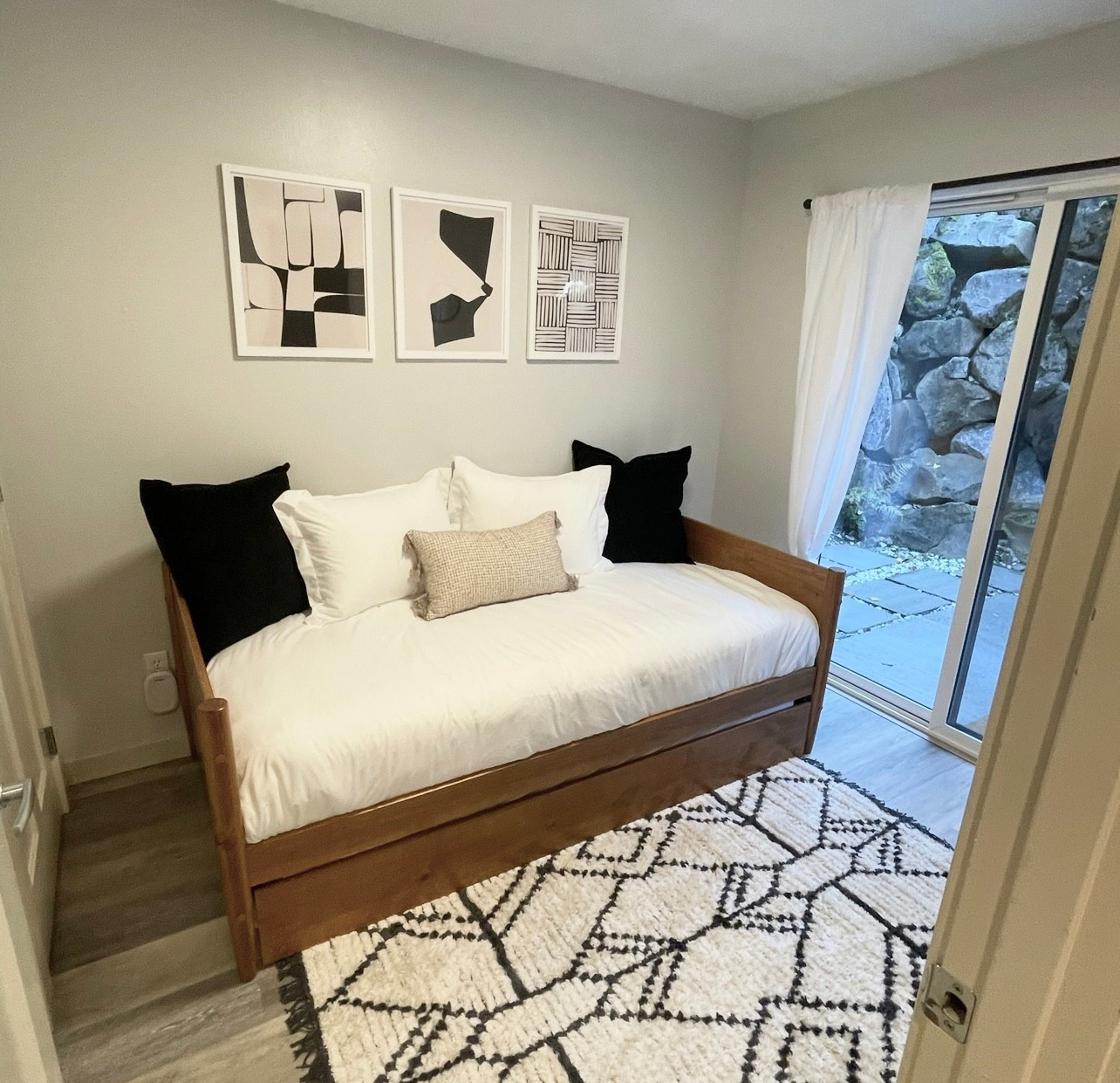 My favorite tiny room with the cutest daybed ever! I loved staging our Seattle rental! 
#modernhome #home #bedroom #kidsroom 

#LTKHome