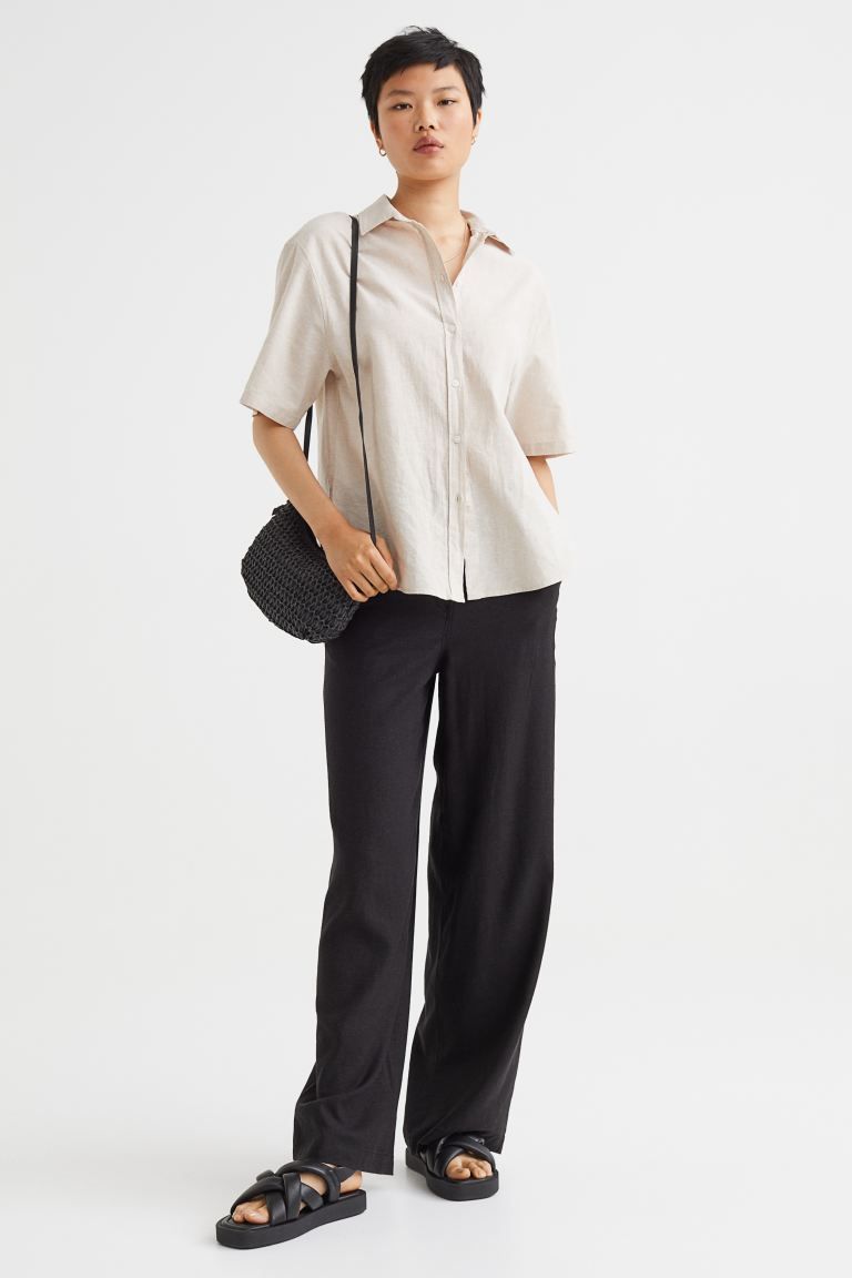 Conscious choice  New ArrivalTailored, slim-fit trousers in a linen and viscose weave with wide, ... | H&M (US + CA)