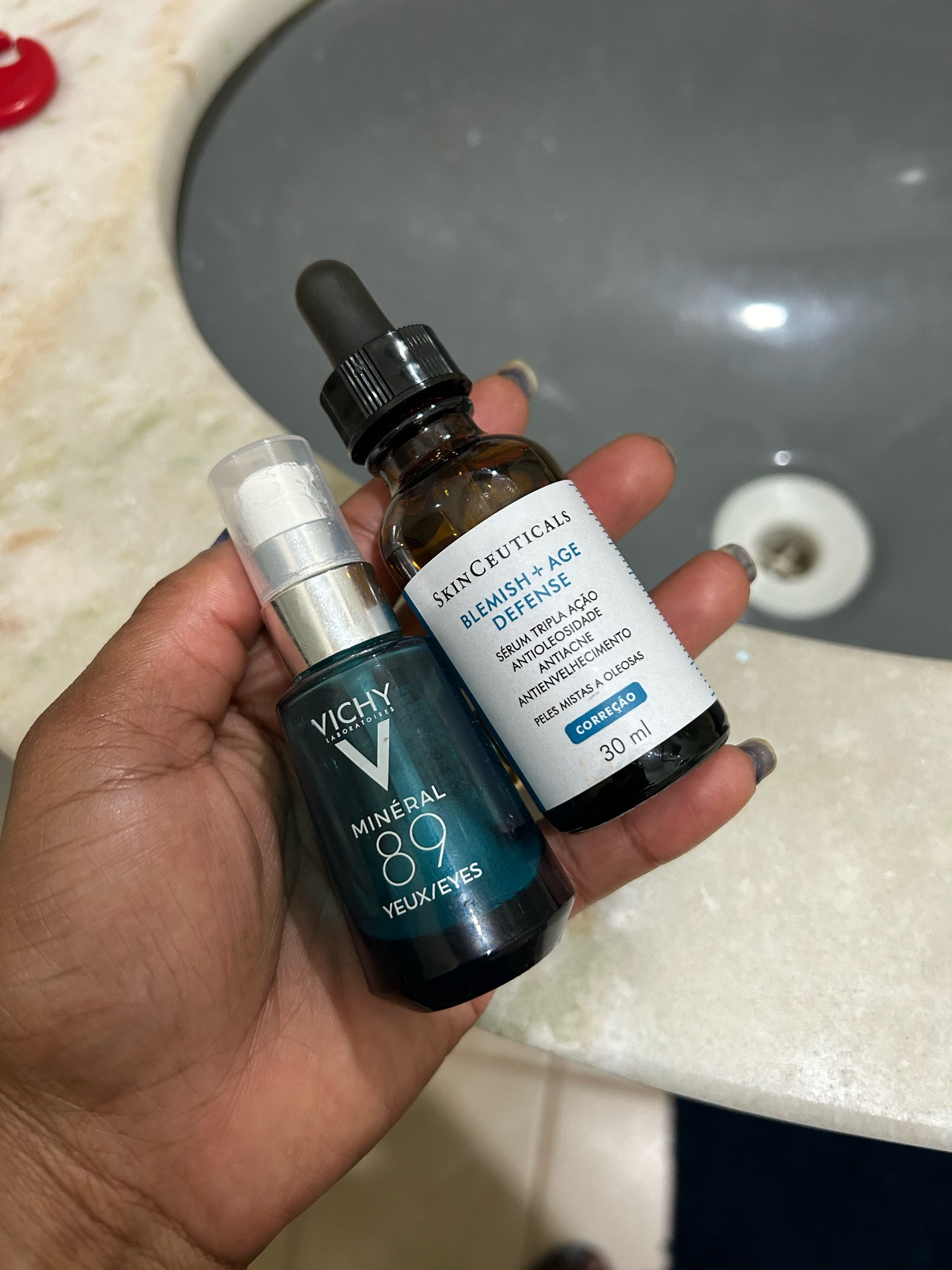 meu queridinhos no skincare noturno 🌃 
Blemish age é um produto 2 em 1, atua tratando acne e oleosidade e também é um antienvelhecimento, e o Mineral 89 olhos, melhora a circulação na regiao dos olhos atenuando olheiras.

#LTKbeauty #LTKbrasil