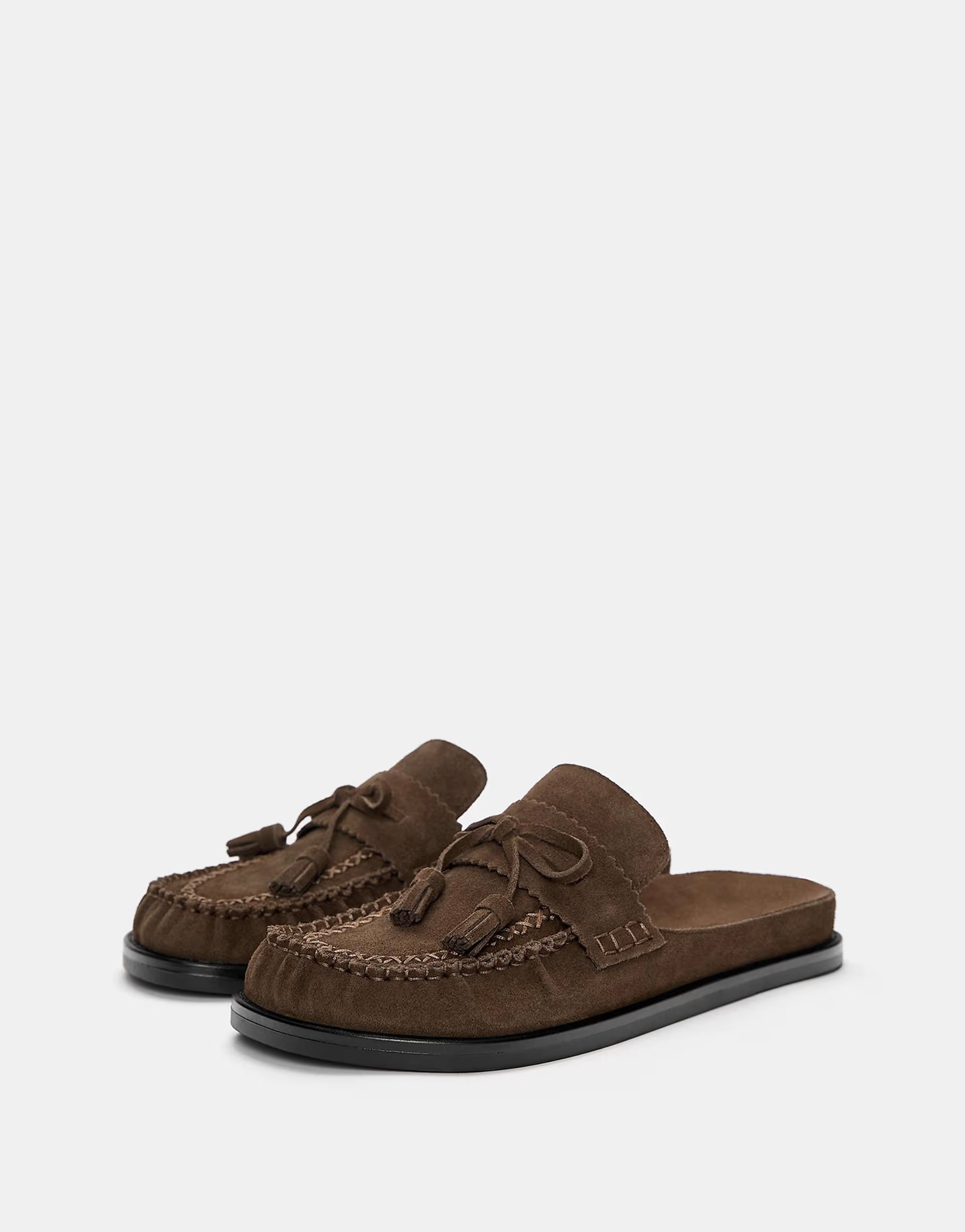 Pull&Bear Leather tassel clogs in pink shades | ASOS (Global)