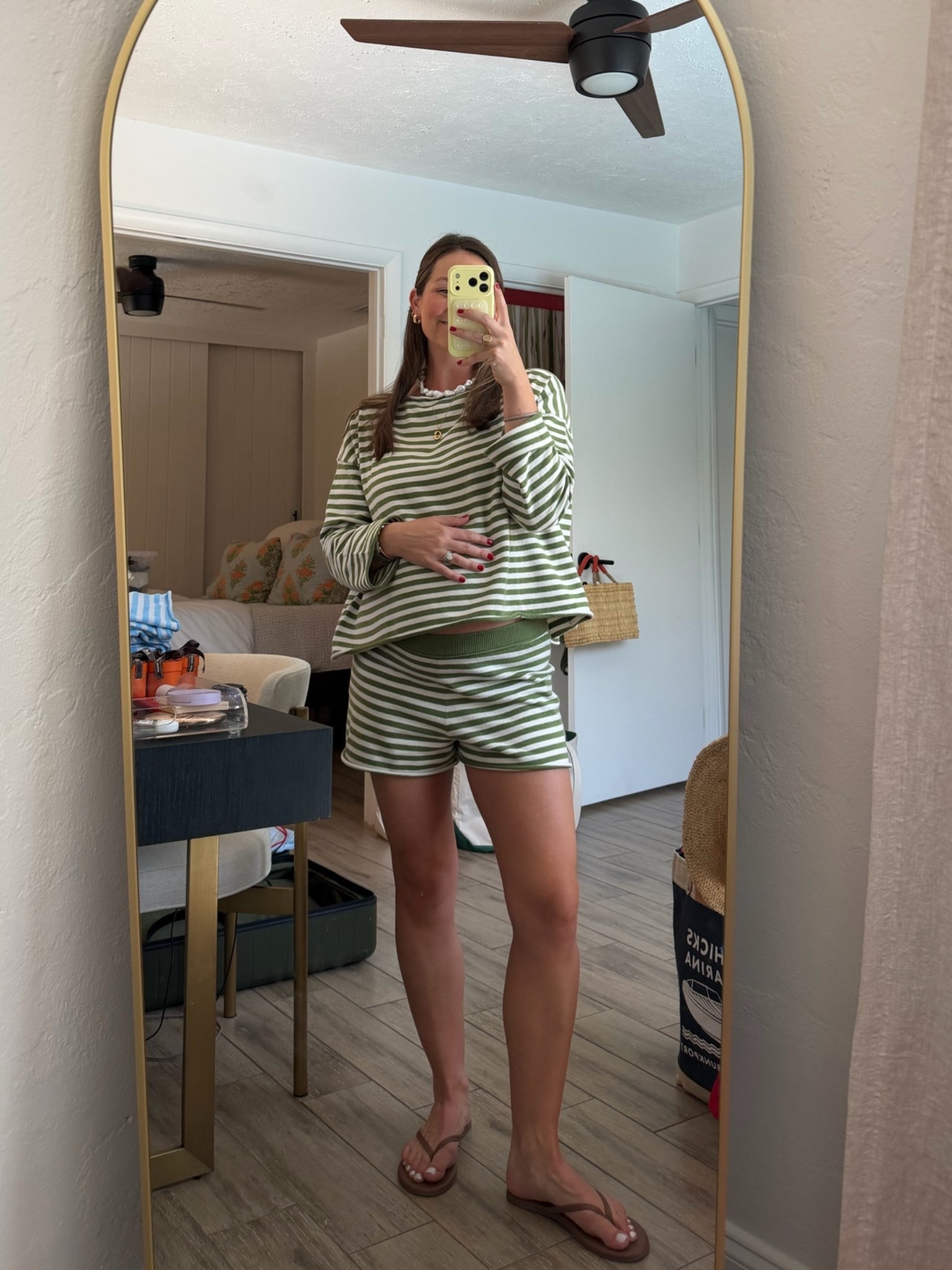 The perfect cozy outfit for a day of packing📦 wearing a small in both!
& currently up to 35% off with code SUNNYSTEALS!

#LTKootd #LTKBump #LTKSaleAlert