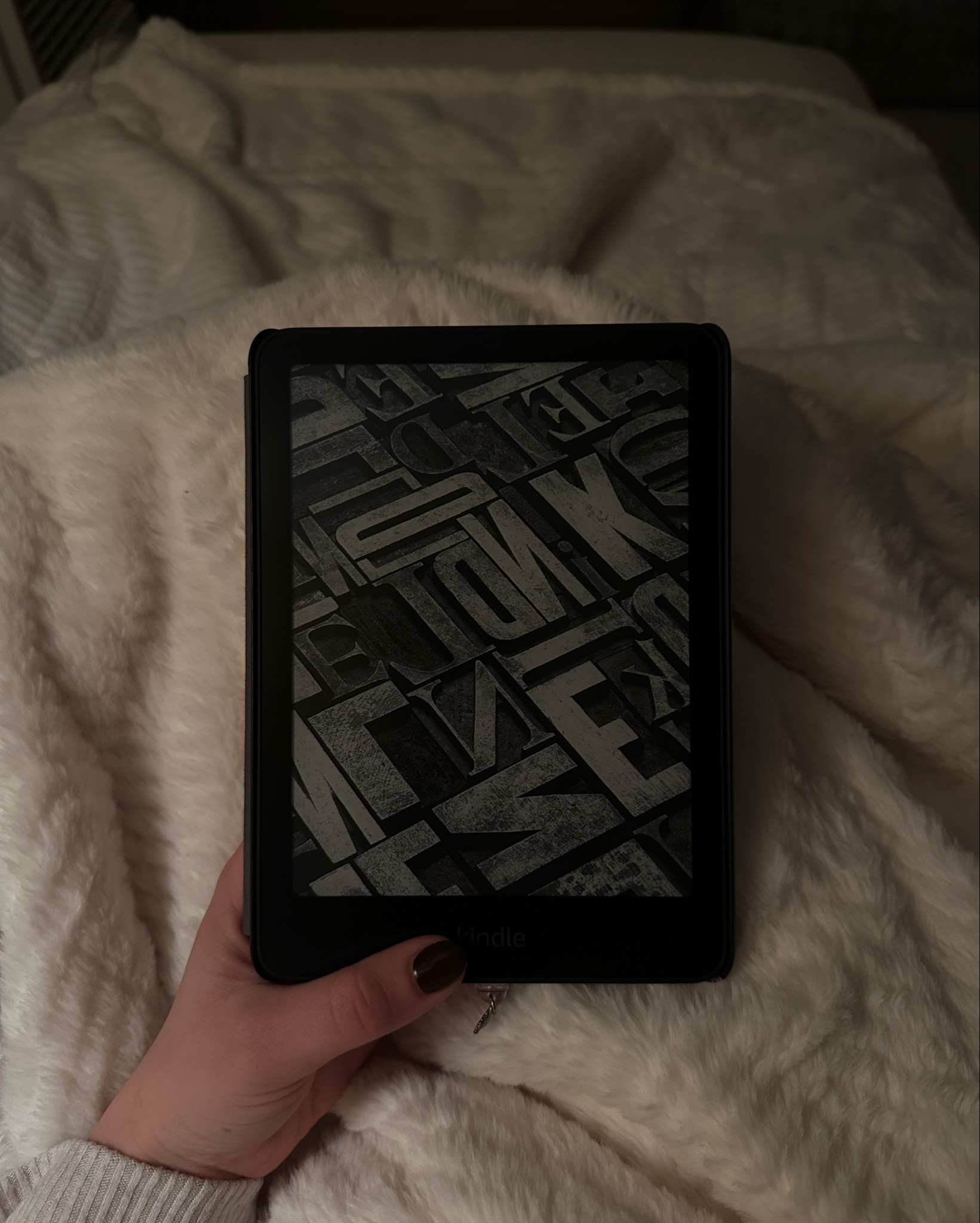Finally in my kindle era! 

#LTKHoliday #LTKSeasonal #LTKGiftGuide