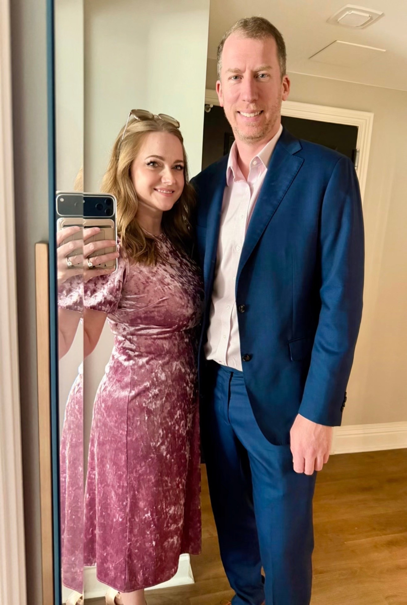 Date night in Donna Morgan. You know it’s a special evening when I’m willing to put on velvet. Got so many compliments on this crushed velvet dress. Loved it. Ate dinner at the iconic Pineapples and Pearls which requires a certain fancy attire this dress delivered.

#LTKOver40 #LTKfoodie #LTKootd