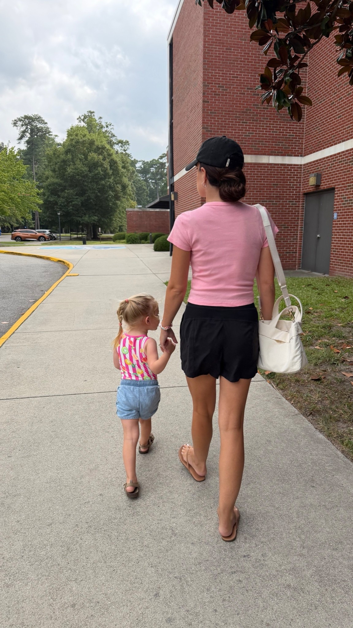 Lululemon shorts on sale
Lululemon bag

#LTKgrwm #LTKootd #LTKmomlife
