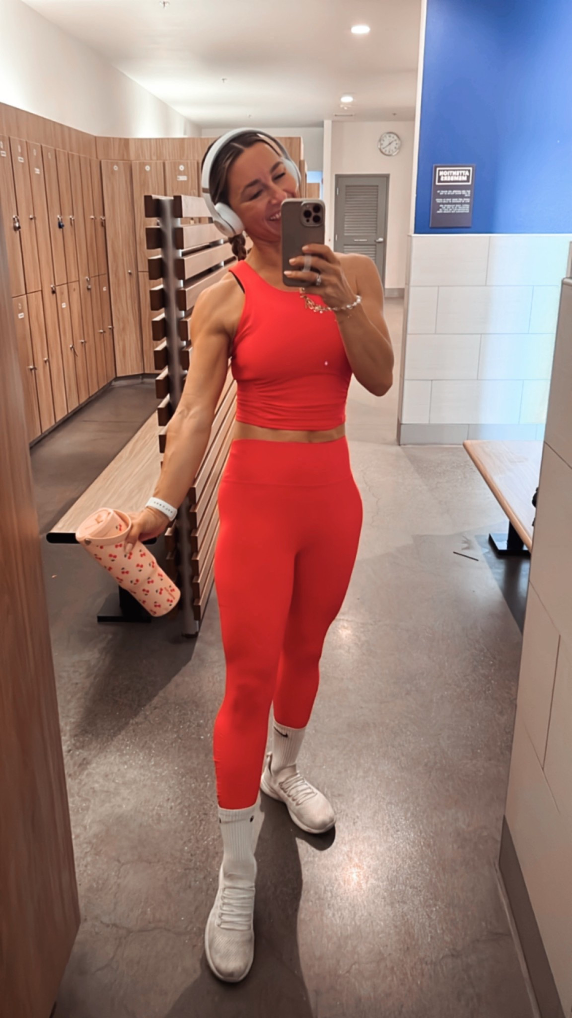 Workouts wear, active wear, leggings, workout wear, athlesuire, gym fit 

#LTKActive #LTKOver40 #LTKSeasonal