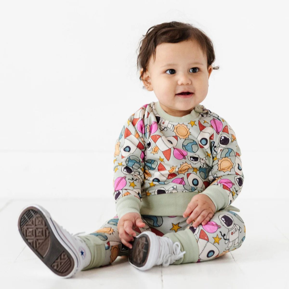 No Space to Go Jogger Set | Bums & Roses