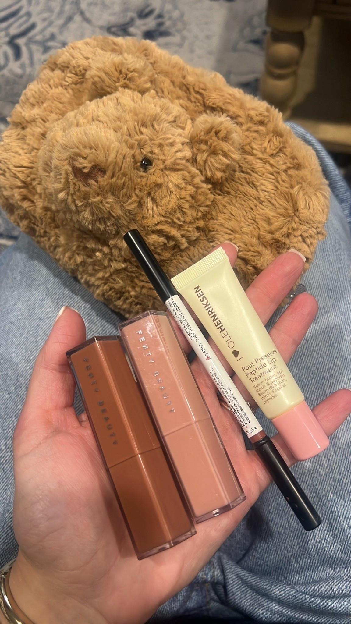 Lip Combo 💋 liner in spiced chai, gloss bomb in Blaz'D Donut, peptide in vanilla bon bon @sephora #sephorapartner