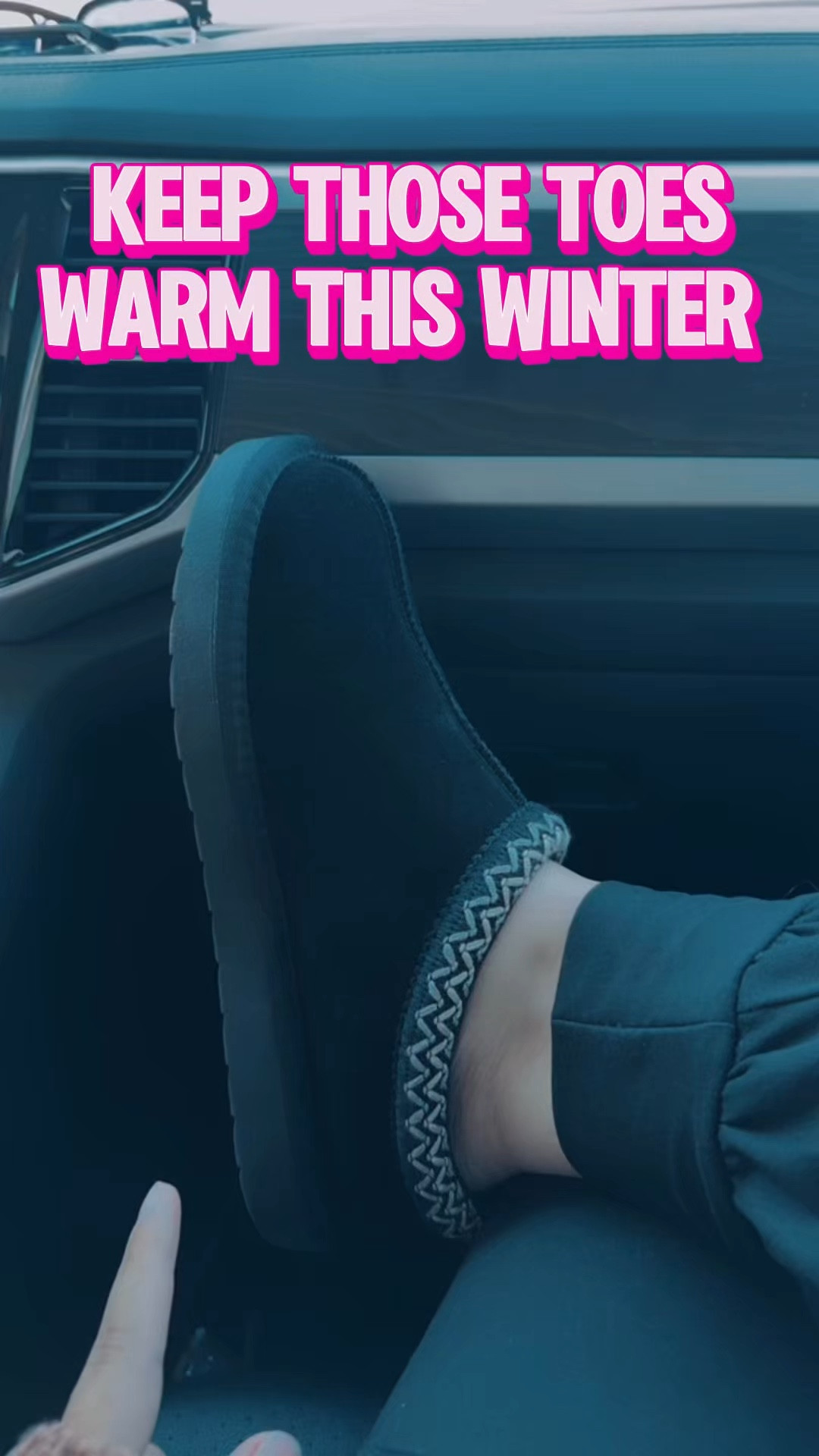 Keep those toes warm this winter !!! 🍁🍂 #cozyshoes #fallaesthetic #falldealsforyou #tiktokblackfriday #giftideas #flashsale #christmas #momsoftiktok 