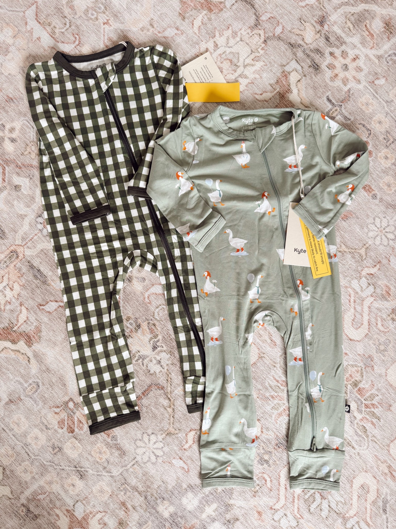 Kyte baby goose print 

#LTKKids #LTKBaby #LTKSeasonal