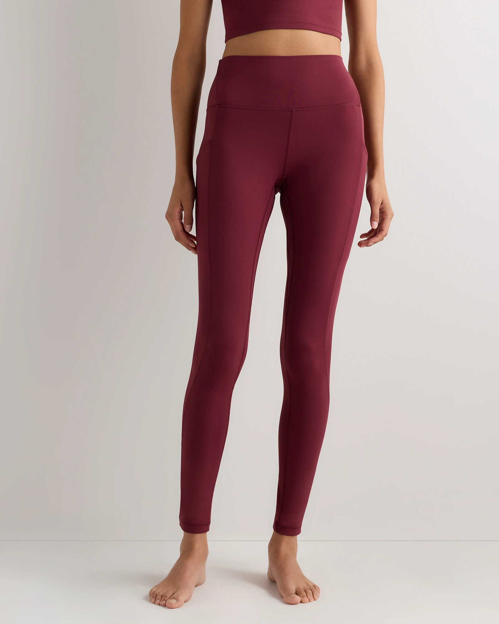 Quince | Women's Ultra-Form High-Rise Pocket Legging in Black, Size Large, Nylon/Spandex | Quince