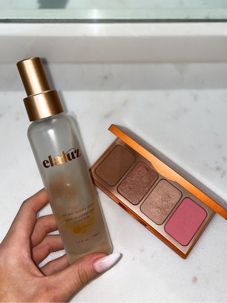 Holiday glow ELALUZ 🤎✨ holiday sets are on sale for the first time this year plus 35% off site-wide! I’m spending the holiday in LA  so what better way to get my Thanksgiving glow than with the Cali Queen palette and beauty mist. Code BFCM35 🤍 AD @elaluz #elaluz #glow #caliqueen #beauty #blackfriday #cyberweek #HollyJoAnneW

#LTKGiftGuide #LTKsalealert #LTKbeauty