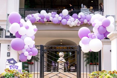 Balloon Decor


TCU  graduation party  college graduation  party  Texas Christian university  graduation day  balloon arch  party decoration  college party

#LTKSeasonal #LTKVideo #LTKparties