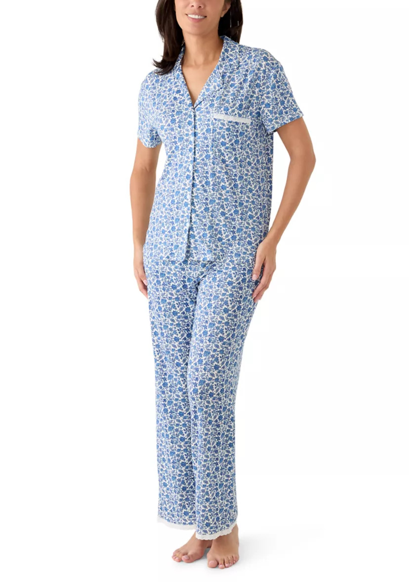 Women's Short Sleeve Cropped Notch Pant Set | Belk