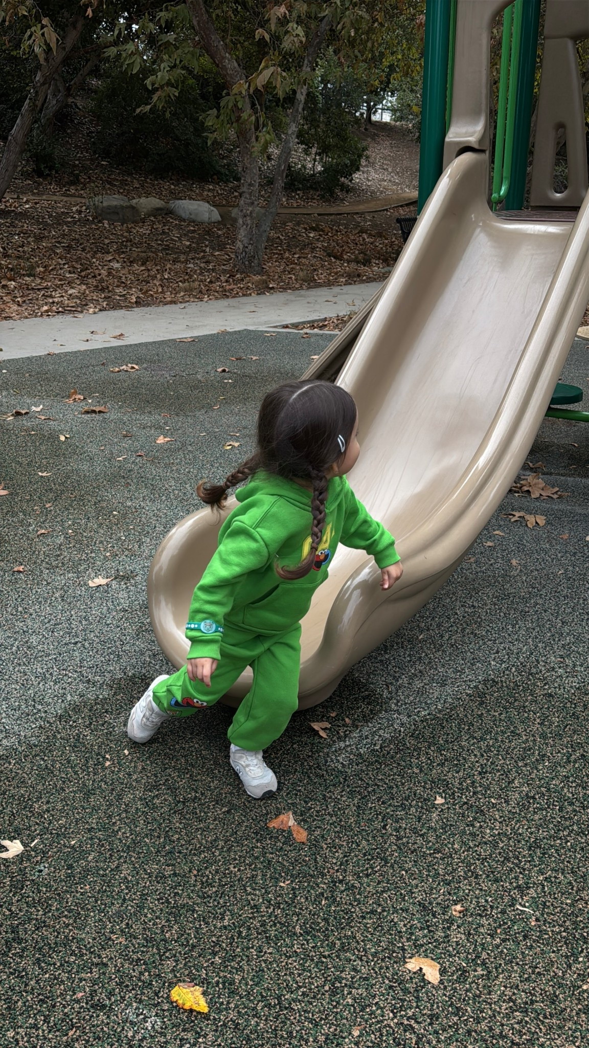 Sweat Set 💚 got her true size 3T and it’s perfectly oversized  #gap #sesamestreet #toddlerfinds 

#LTKFindsUnder100 #LTKKids #LTKFamily