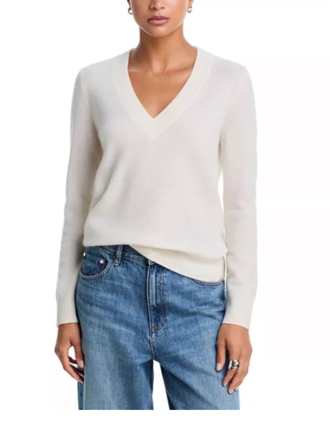 You can never go wrong with a cashmere sweater! This white vneck cashmere sweater is this fall’s must have.

#LTKootd #LTKdayinmylife #LTKWorkwear