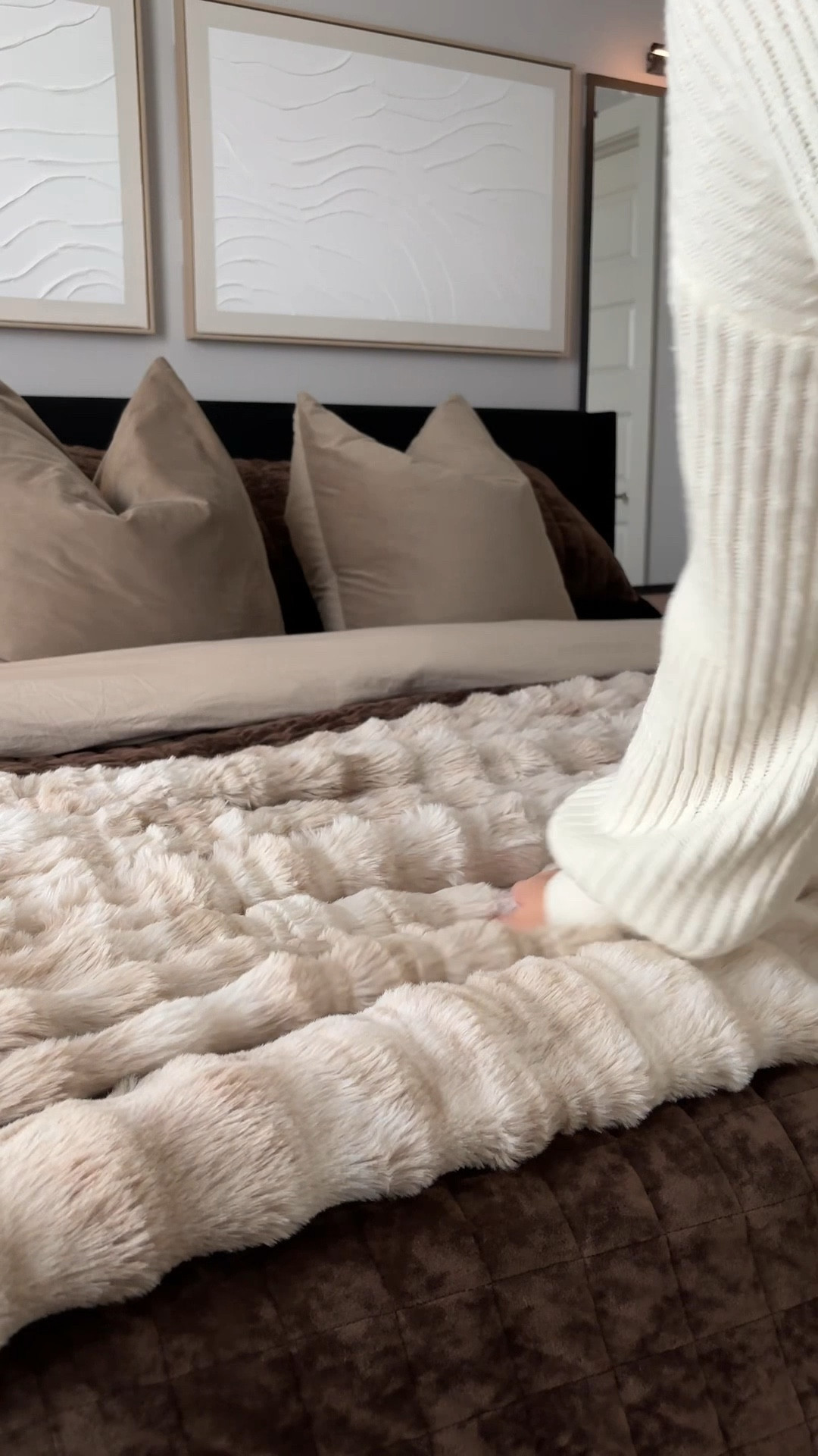 This blanket has exceeded my expectations in literally every way. I’ve been obsessed with the rabbit pelt/fur look but refuse to buy any non-animal friendly products. This weighted faux rabbit fur blanket is the softest, coziest blanket I’ve ever owned. I cannot wait to wrap up in it all winter. (Also, I have a black sofa and there’s no shedding!) 

#LTKHome #LTKGiftGuide #LTKSeasonal