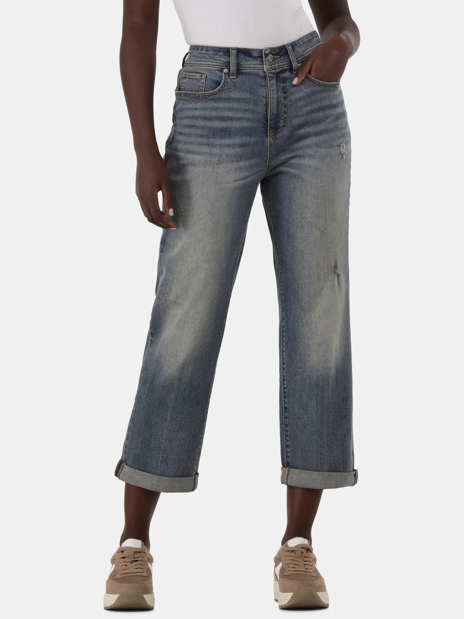Time and Tru Women's High Rise Relaxed Boyfriend Jeans, 26" Inseam, Sizes 0-22 | Walmart (US)