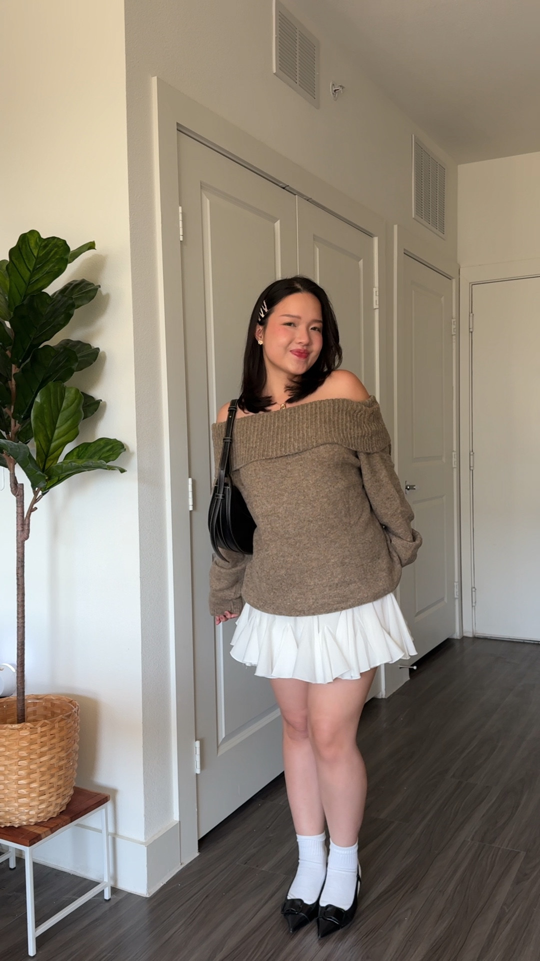 neutral girly style fall outfit inspo

sizing:
sweater - size L
skirt - size M

🏷️ off shoulder sweater, fall sweater, ruffle mini skirt, white mini skirt, girly outfit, girly fall outfit, fall casual ootd, casual oufit, autumn fashion, autumn outfit inspo

#LTKFindsUnder50 #LTKVideo #LTKStyleTip