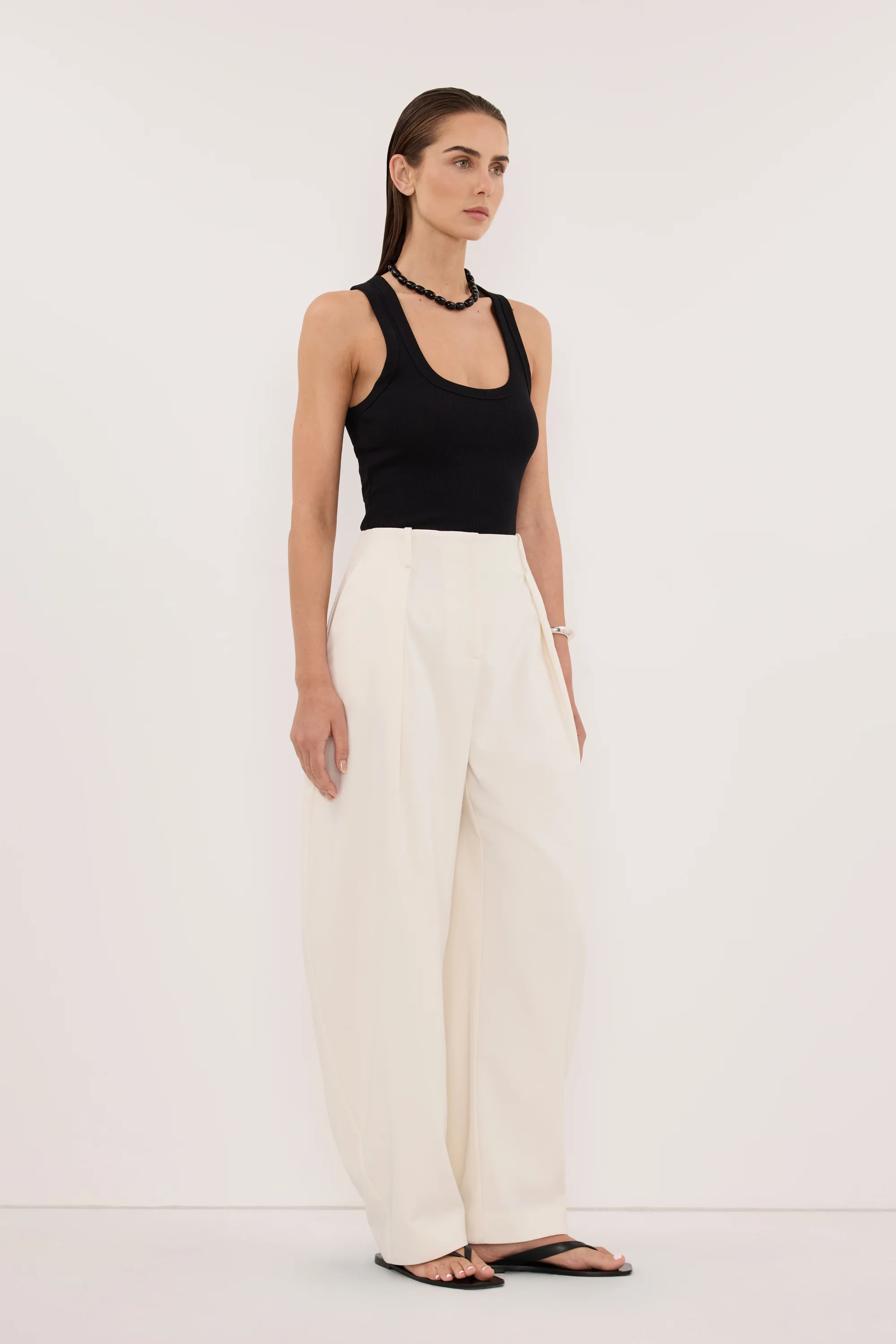 CLARA BLACK SCOOP NECK TANK | DISSH