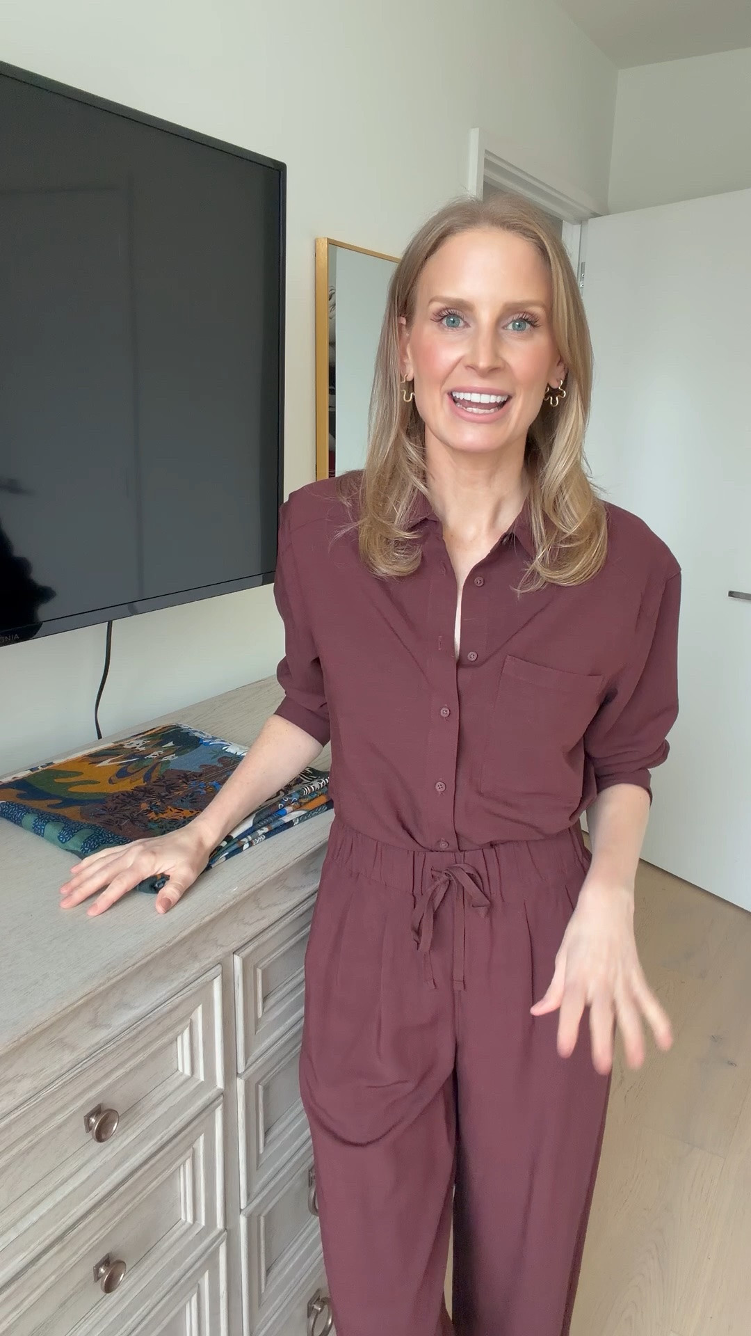 A genius hack for organizing, protecting and storing Hermes scarves!