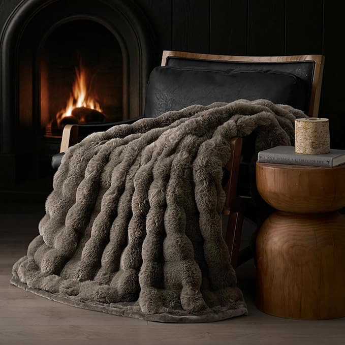 EVERGRACE Ultra Soft Luxury Fluffy Faux Rabbit Fur Throw Blanket, Thick Warm Fuzzy Blankets for B... | Amazon (US)