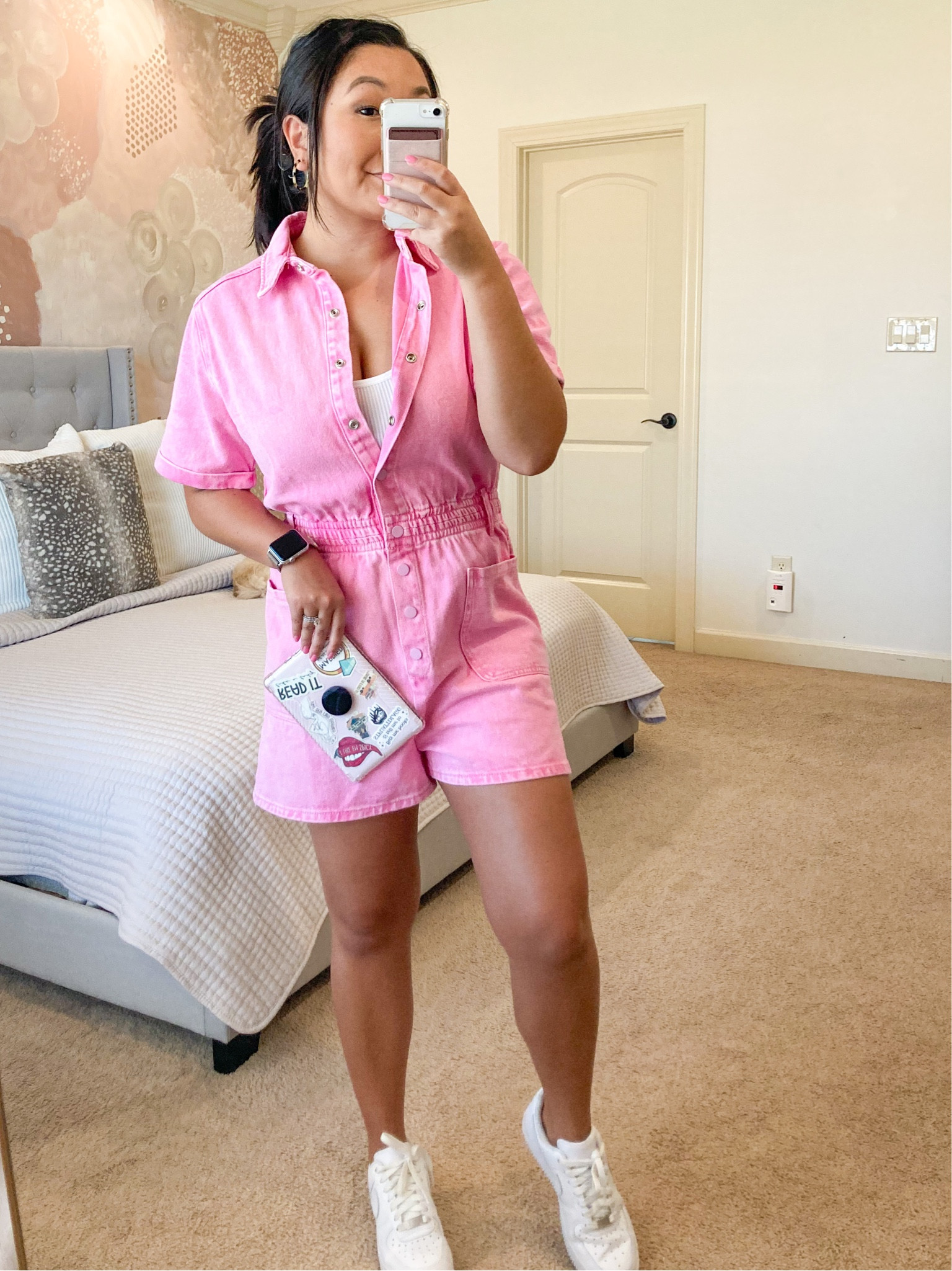 Just a girl and her kindle 🤍 I’m loving this pink denim romper!! So comfy and flattering! Mine is sold out but I’ll link similar ones! 

#barbie #boilersuit #shortsleeve #romper #jumpsuit #summer #vacation #college #sorority

#LTKBacktoSchool #LTKtravel #LTKmidsize