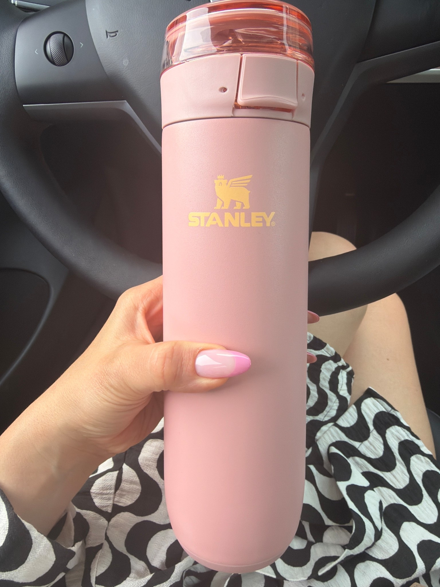 New favorite Stanley water bottle! #stanley #stanley1913 #waterbottle #hydration 

#LTKfitnessgoals #LTKActive #LTKMothersDay