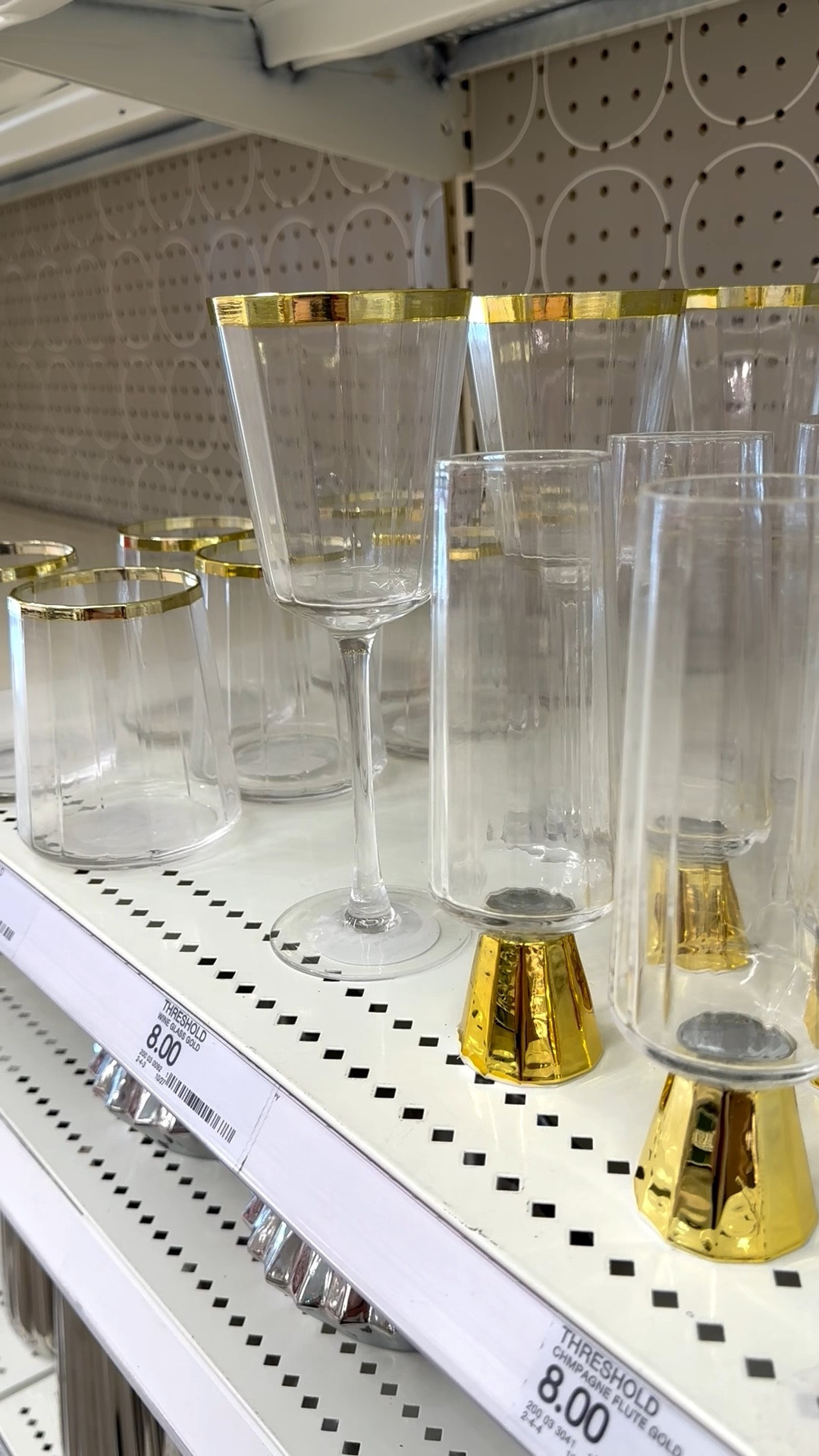 I’m loving this holiday glass drink ware and barware collection. It’s useful, stylish, and has a subtle festive vibe. And the faceted glass adds extra sparkle to each piece. The champagne flutes are adorable! 🎄

#holidayparty #christmasparty #holidayhosting #NYE #newyearseve #stemlesswineglasses #target #cutechampagneflutes #wineglasses #wetbar #barware #christmastablescape #christmasbrunch

#LTKHoliday #LTKHome #LTKFindsUnder50