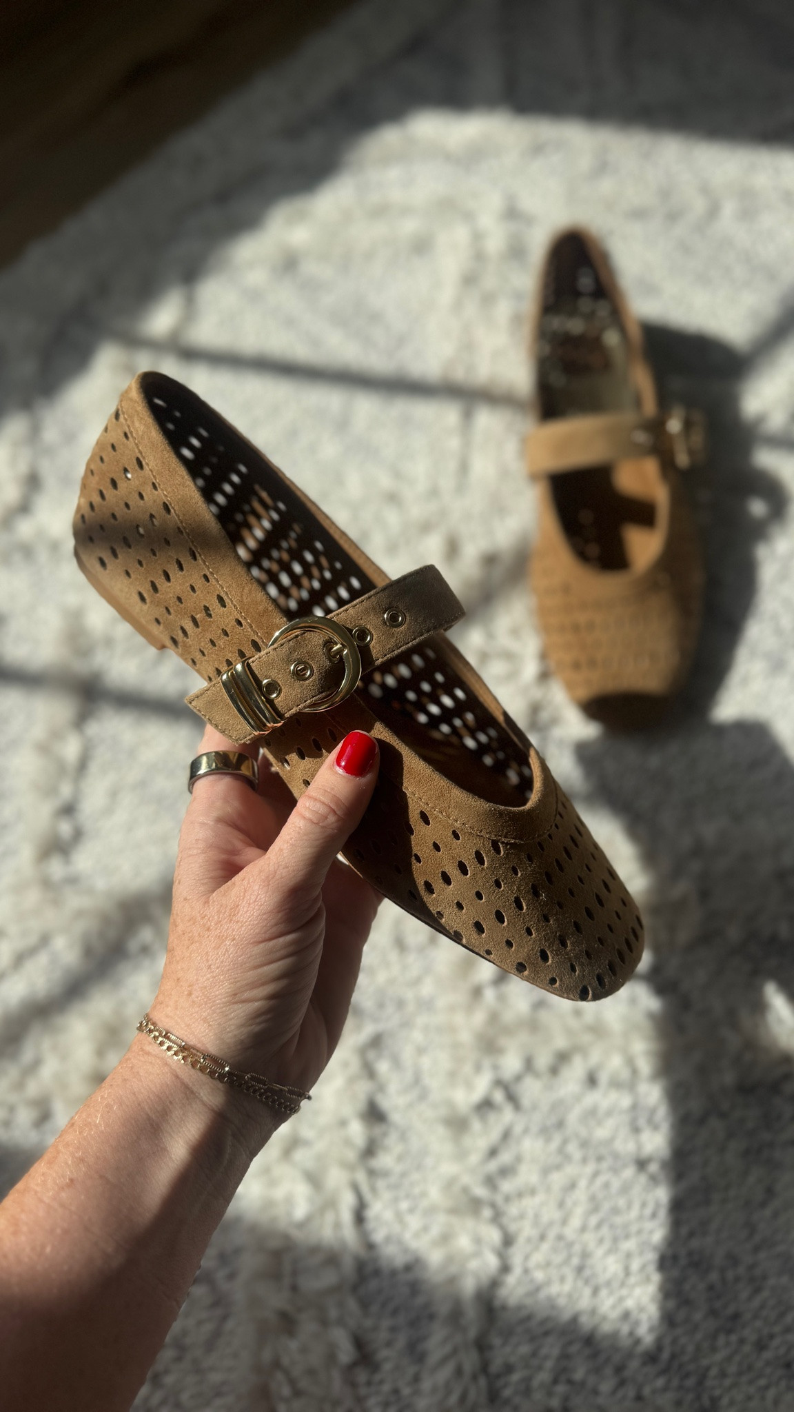The cutest new @dolcevita flats for summer and fall!