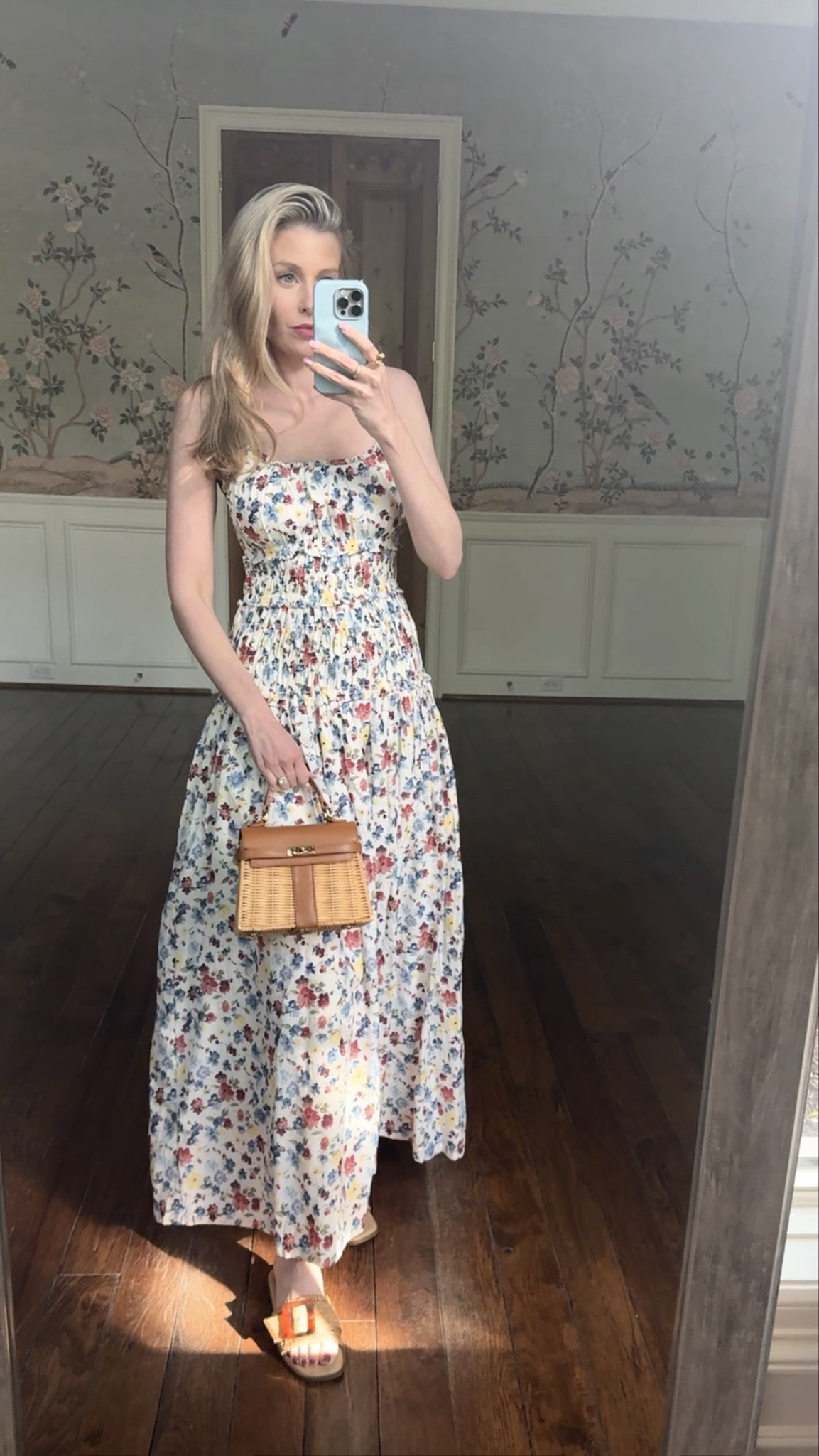 Love this gorgeous floral  Abercrombie maxi! Built in bra too. I’m 5’7 wearing a size xsmall tall 

#LTKMothersDay #LTKTravel #LTKmomlife