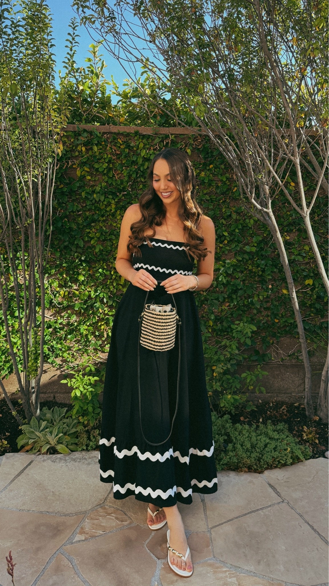 Summer to fall transition outfit! 


Summer to fall transition dress, my styled life, black maxi dress, ric rac dress, fall transition outfit, summer to fall outfit.

#LTKSeasonal