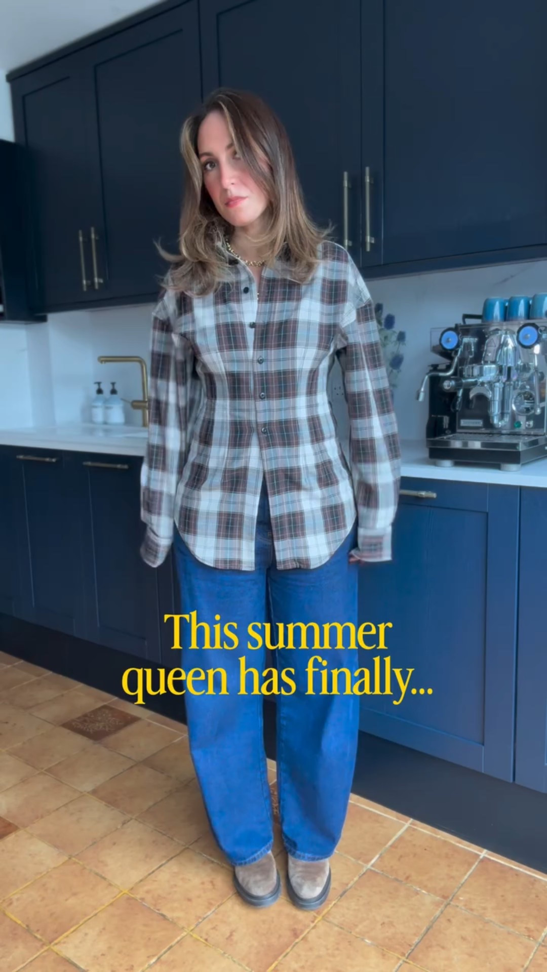 Why I’m finally happy for autumn. Yes I’m a summer girl but I’ve finally decided to embrace autumn 🍂  Here’s why:

	1.	Chocolate tones make me feel like a fancy truffle
	2.	Light coats are basically a fashion hug
	3.	Hats (even though I lose them faster than socks in the laundry )
	4.	Boots season (goodbye pedicure stress… hello stomping power)
	5.	Layers mean I can pretend I’m a stylish onion
	6.	Scarves that double as blankets when I’m cold and dramatic 👀 

Outfit
Coat @asos 
Shirt @hm 
*Jeans @hushofficial 
Boots @massimodutti 
Bag @ganni 

Outfit linked over on my @ltk.europe link in bio 

#AutumnStyle #WhatMarieWears #AutumnOutfits #PlayfulStyle #StyleInYour40s

autumn fashion, autumn outfits, chocolate tones, light coats, chic hats, boots season, layering style, scarves, playful fashion, autumn wardrobe, transitional outfits, autumn girl