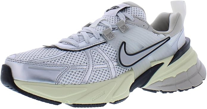 Nike Women's V2K Run Shoes | Amazon (US)