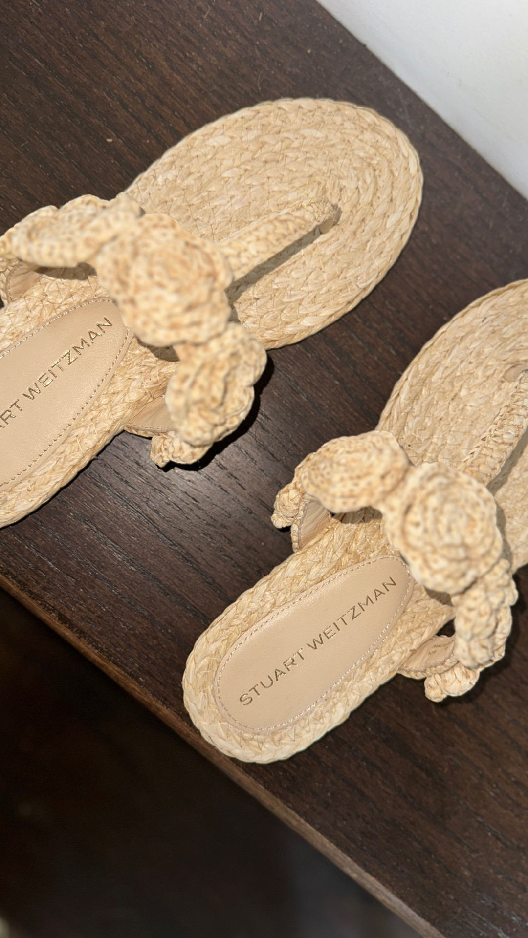 These #sandals are absolute perfection! So comfy & so cute! 10 out of 10 ⭐️

#sandal #raffia #raffiasandals #summersandals #vacationsandals #shoes #flats #slides

#LTKSaleAlert #LTKStyleTip #LTKShoeCrush