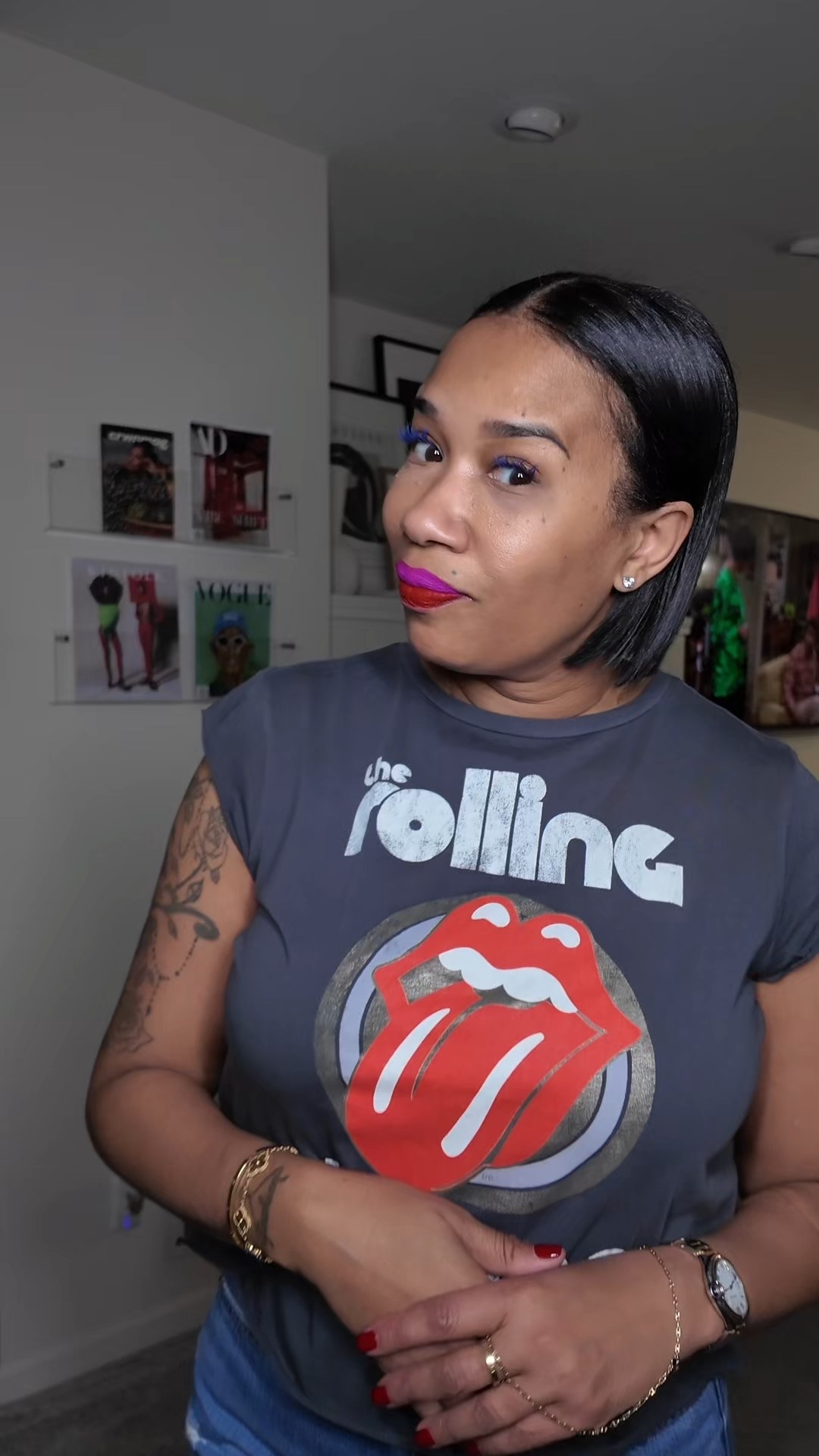 Stop treating leopard like a statement piece.

It’s a brown-based print.
Which makes it neutral.

That’s why it works with red.
That’s why it works with chocolate.
That’s why it works with black.

Once you understand that, styling becomes easier. 😉

#LTKOver40 #LTKTall #LTKootd