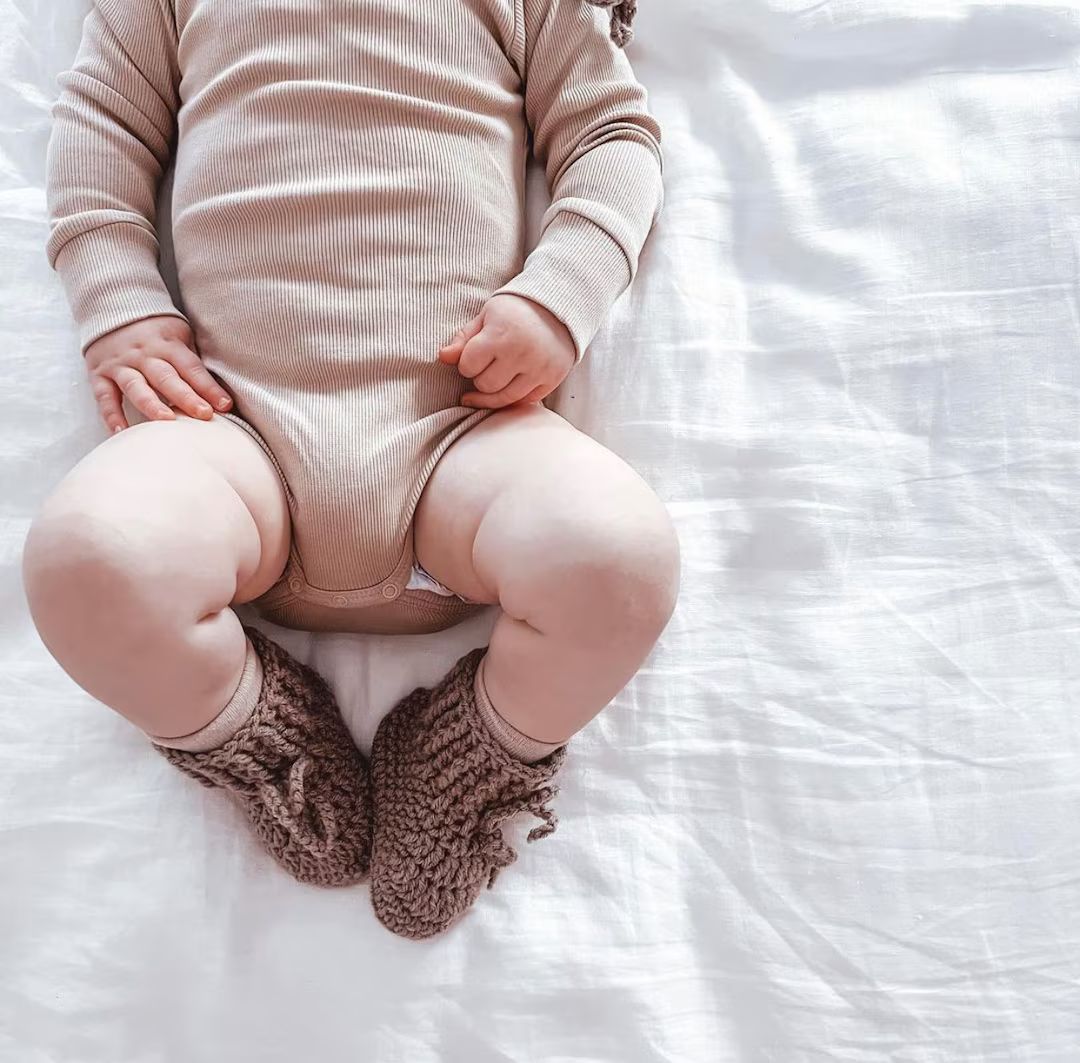 Crochet baby booties | Etsy (US)