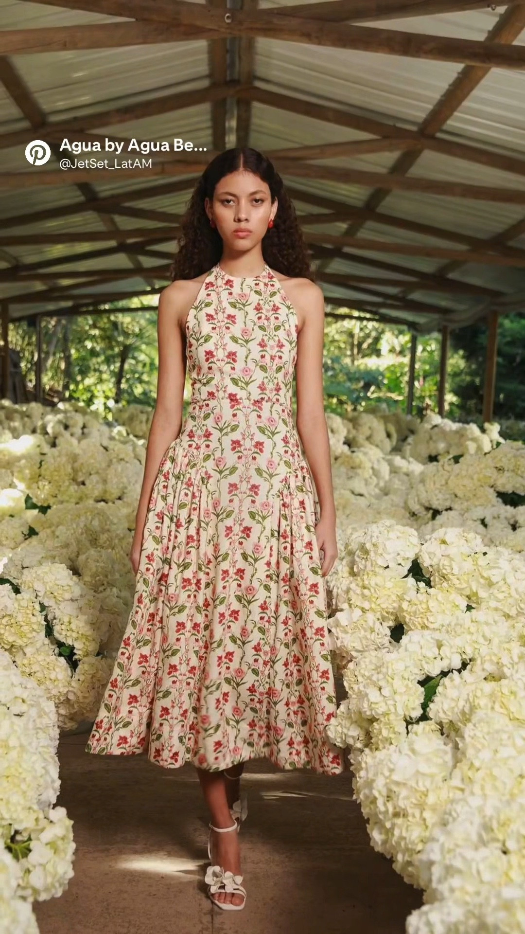 Botanical elegance in motion — the Balsa Canna Midi Dress by Agua by Agua Bendita blends artisanal Colombian craftsmanship with a soft, romantic halter silhouette. The floral embroidery, the flow of the skirt, the garden setting… it’s effortless beauty for destination escapes, countryside weddings, or warm evenings in Latin America.

Curated by Jet Set LatAM — where art, style, and travel meet.


#LTKGiftGuide #LTKTravel #LTKCyberWeek