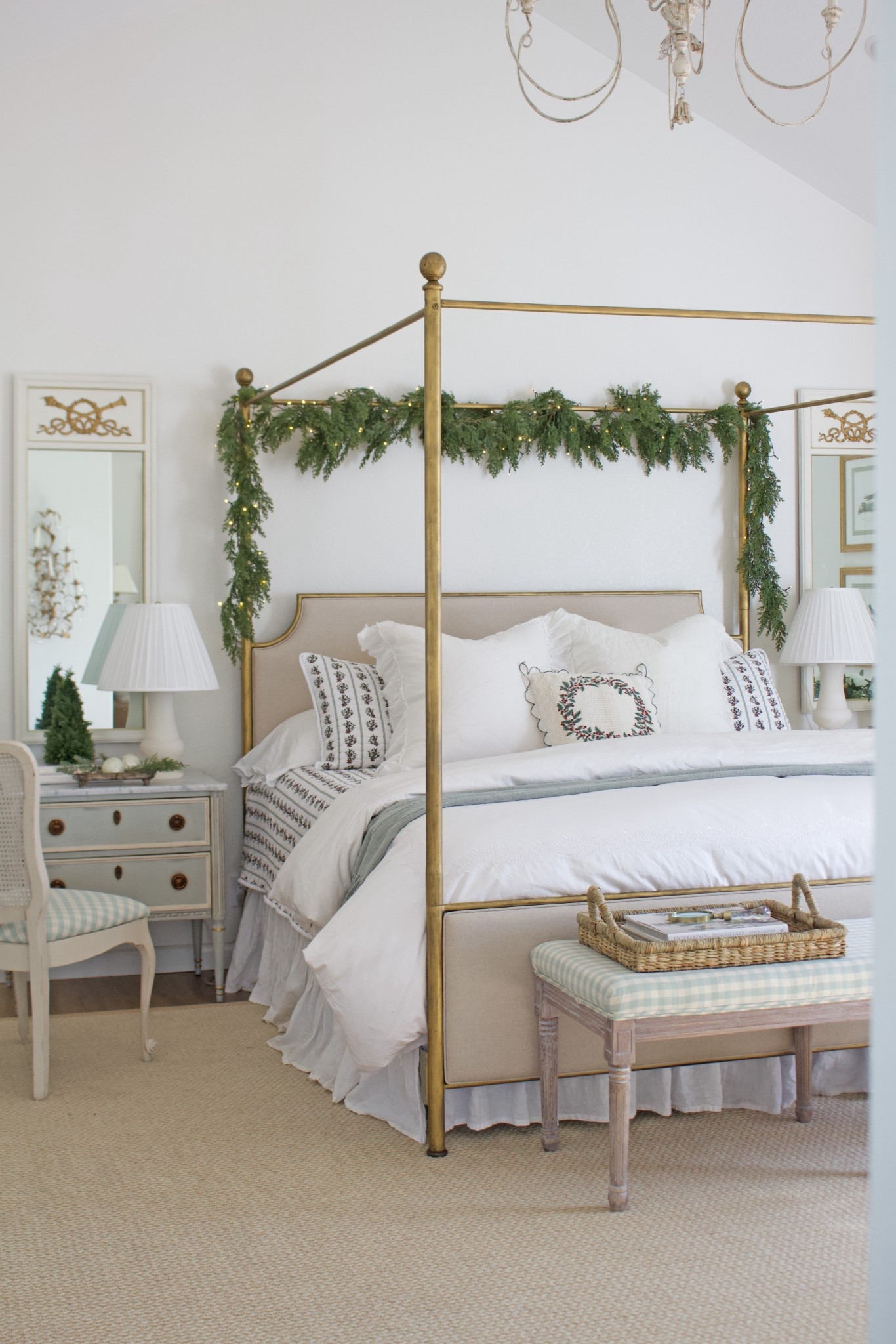 Christmas in the bedroom 🎄

#LTKSeasonal #LTKHome #LTKHoliday