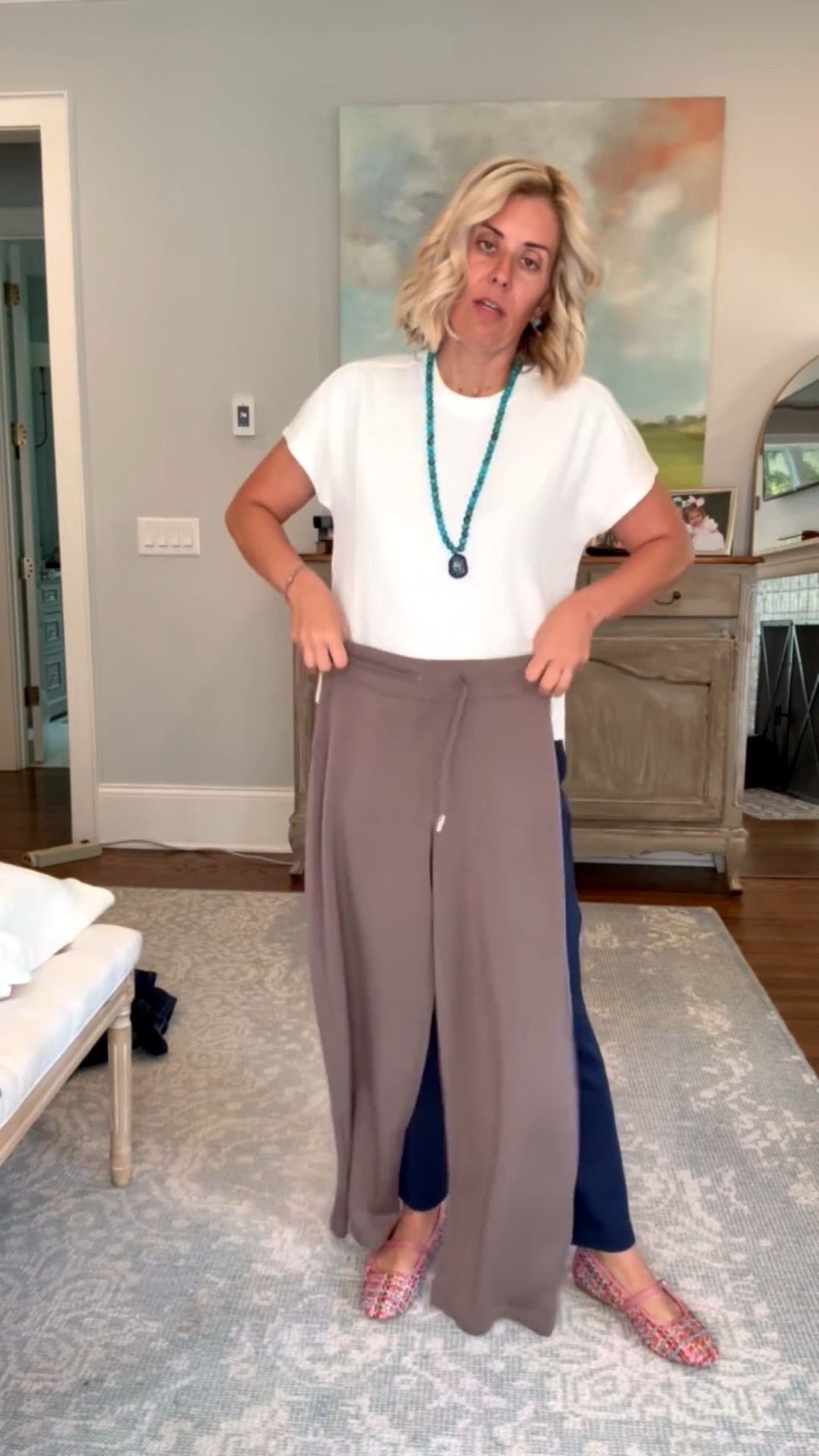 I always style my Spanx Air Essentials all the ways! I dress them up and down.

25% off full-price AE styles (8/26-8/30): Code AE25
• Non-AE styles: Code
CATHERINEXSPANX for 15% off + free shipping on 1st order

Top - xs
Pants- small petite
Shoes - 7.5 (sized 1/2 down)

#LTKdayinmylife #LTKootd #LTKmomlife