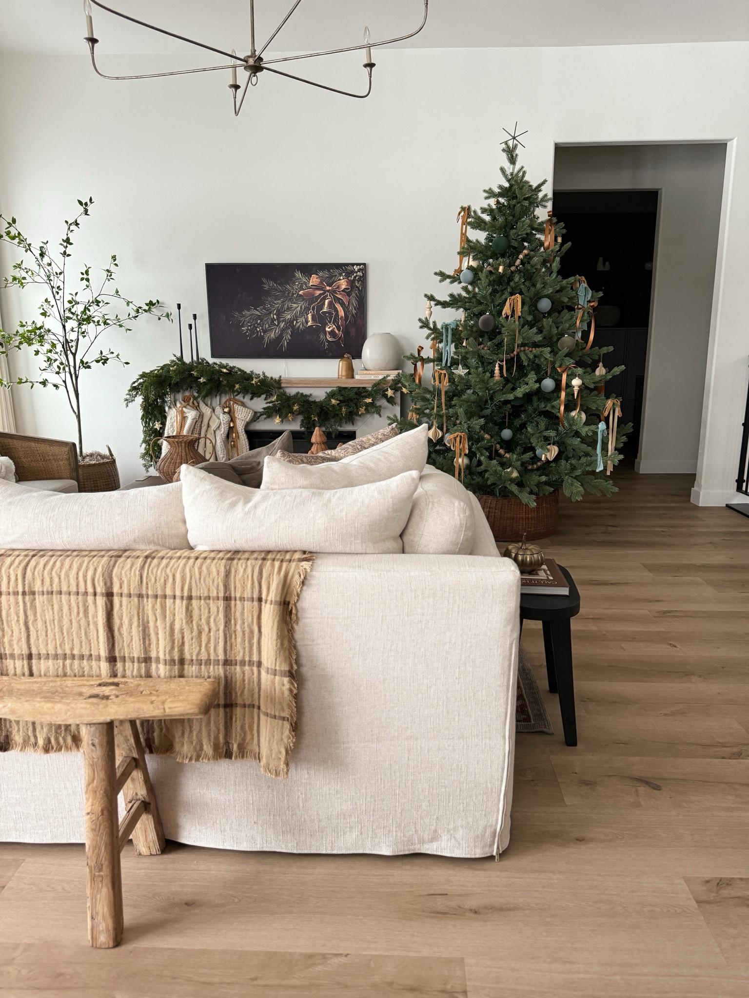 The Frame Tv is 40% off during Cyber Monday! We just upgraded ours and love the matte/anti glare screen  Actually looks like a picture!

#LTKCyberWeek #LTKSaleAlert #LTKHome