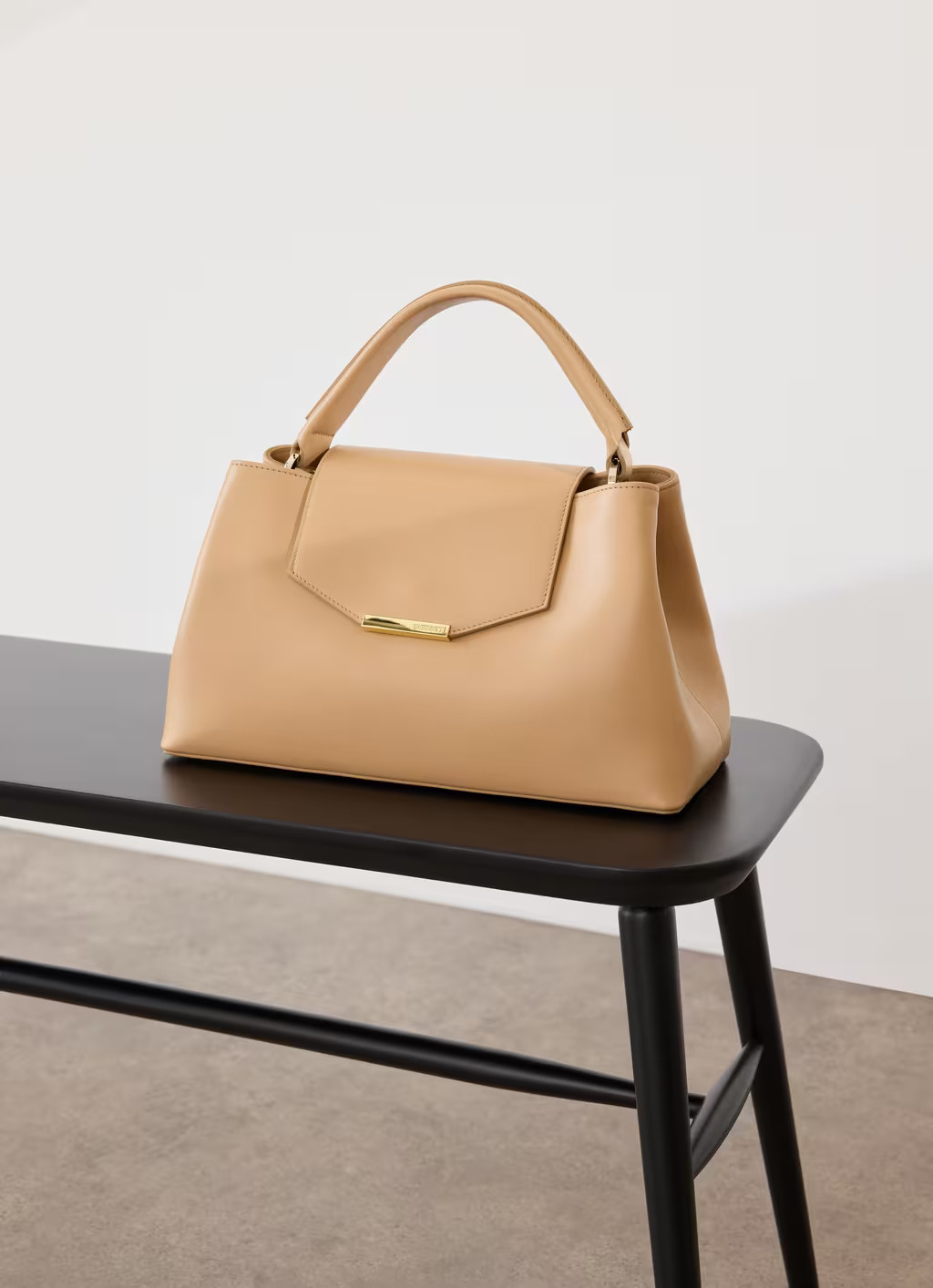 Harbour Camel Leather Trapeze Tote Bag | L.K. Bennett (UK)