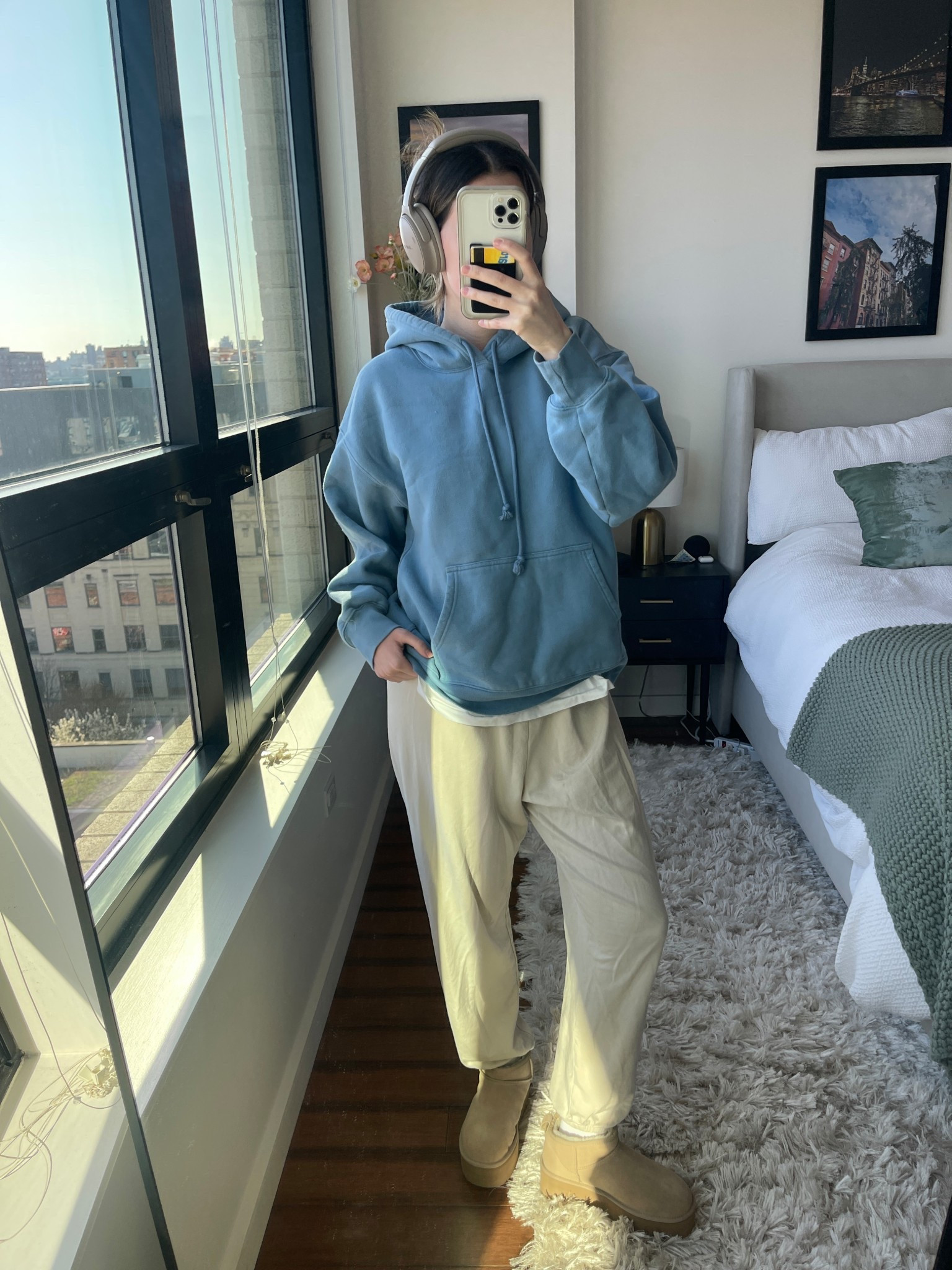 wfh fit

hoodie: large
joggers: medium 