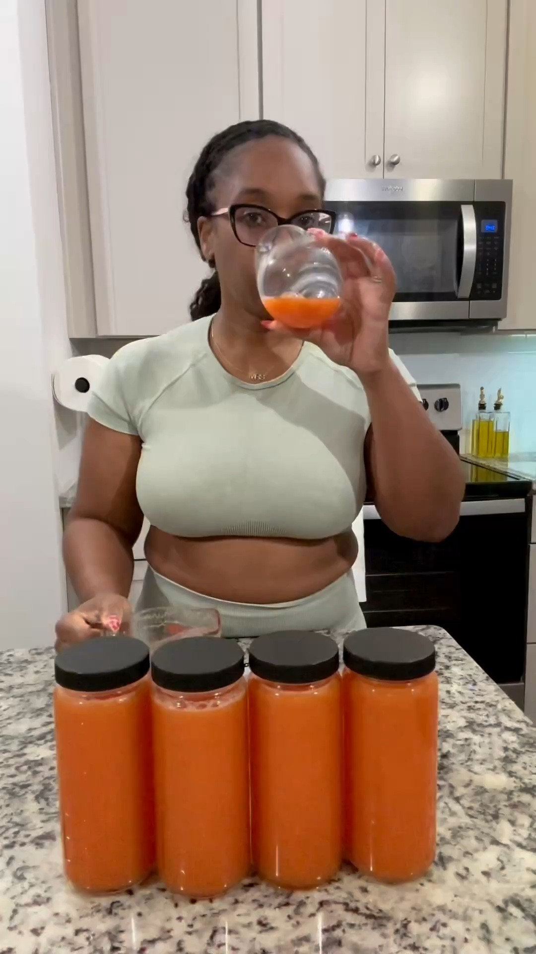 Your daily dose of Beta-Carotene and Vitamin C has never tasted so good. 🥕🍊 I call this the Peach-a-loupe. It’s sweet, tangy, and super hydrating thanks to the coconut water base. 🥥✨

#JuicePress #HealthyHabits #PeachALoupe #JuicingRecipes #GlowingSkin

#LTKfitnessgoals