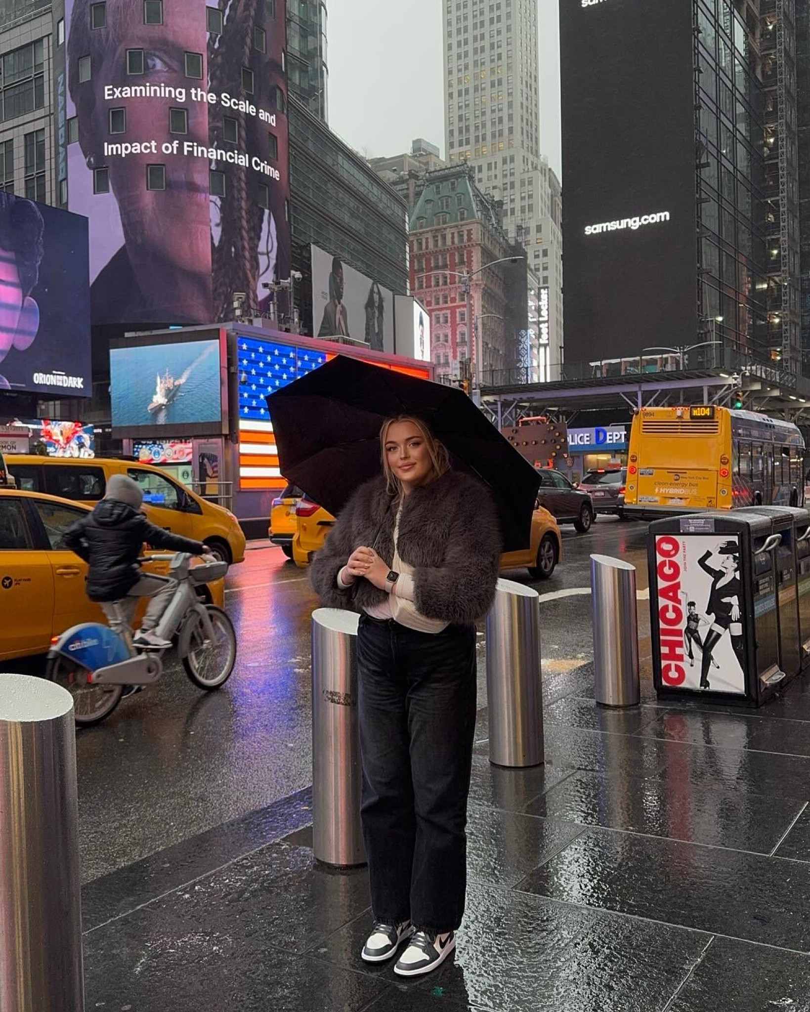 Only I would wear faux fur in the pouring rain 😅🌧️🚕🩶

Jacket is Zara, purchased via Vinted 🥰

#LTKSeasonal #LTKmidsize #LTKstyletip