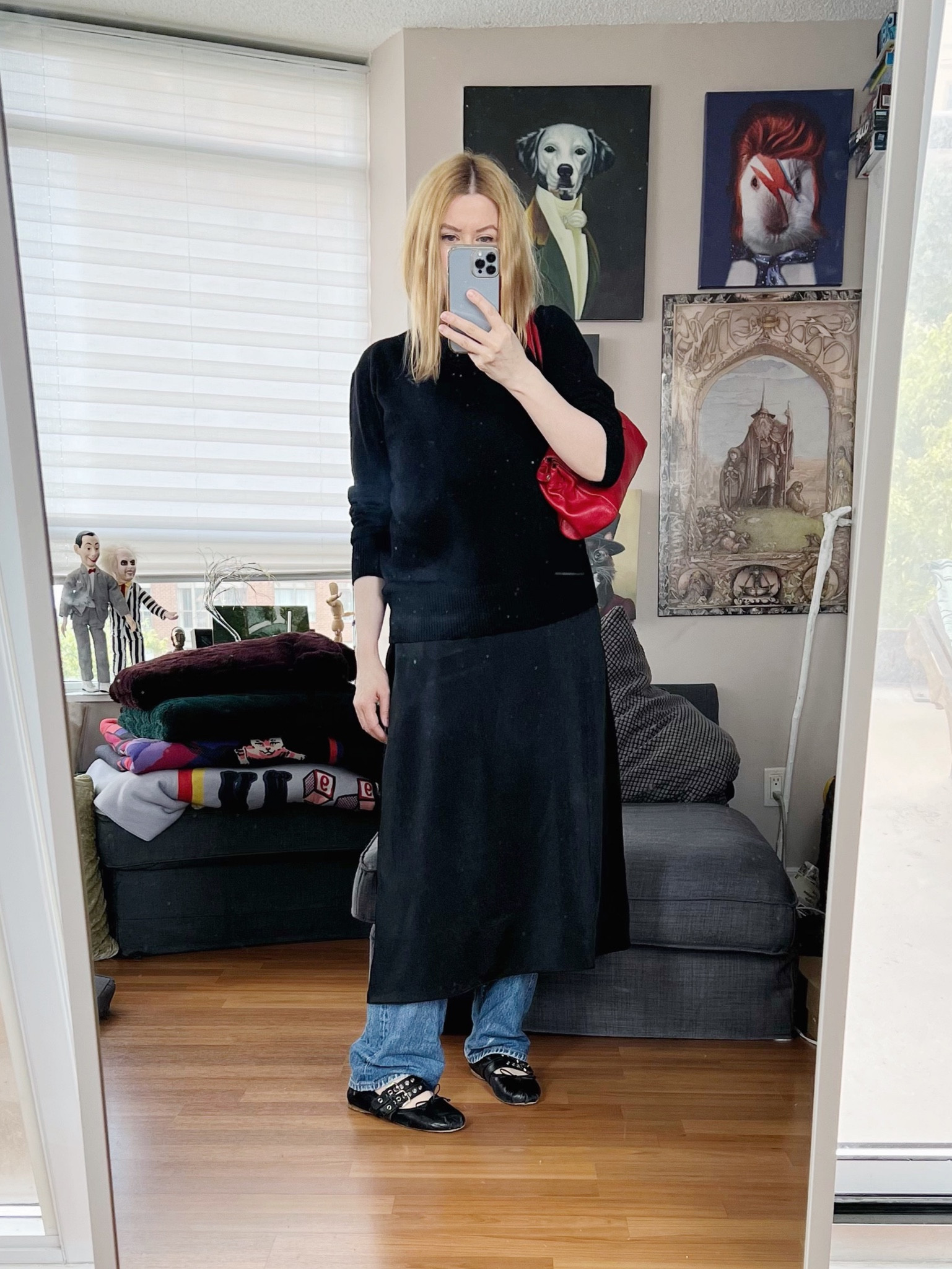 I hate to be the bearer of bads news…or maybe it’s good news for some of you, but either way, pants under skirts and dresses is back. I never stopped doing it, but now it’s a thing again. Good luck.
•
.  #summerlook  #torontostylist #StyleOver40  #secondhandFind #fashionstylist #FashionOver40  #vintageprada #MumStyle #genX #genXStyle #shopSecondhand #genXInfluencer #WhoWhatWearing #genXblogger #secondhandDesigner #Over40Style #40PlusStyle #Stylish40s #styleTip  #secondhandstyle 


#LTKover40 #LTKshoecrush #LTKstyletip