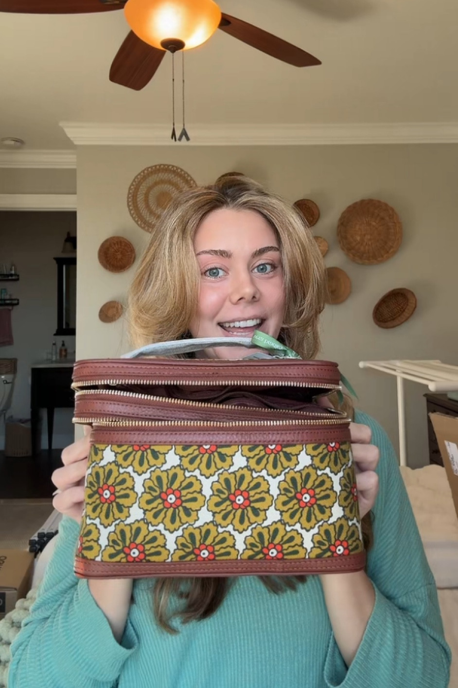 Makeup bag

#LTKGiftGuide #LTKFindsUnder50 #LTKHoliday