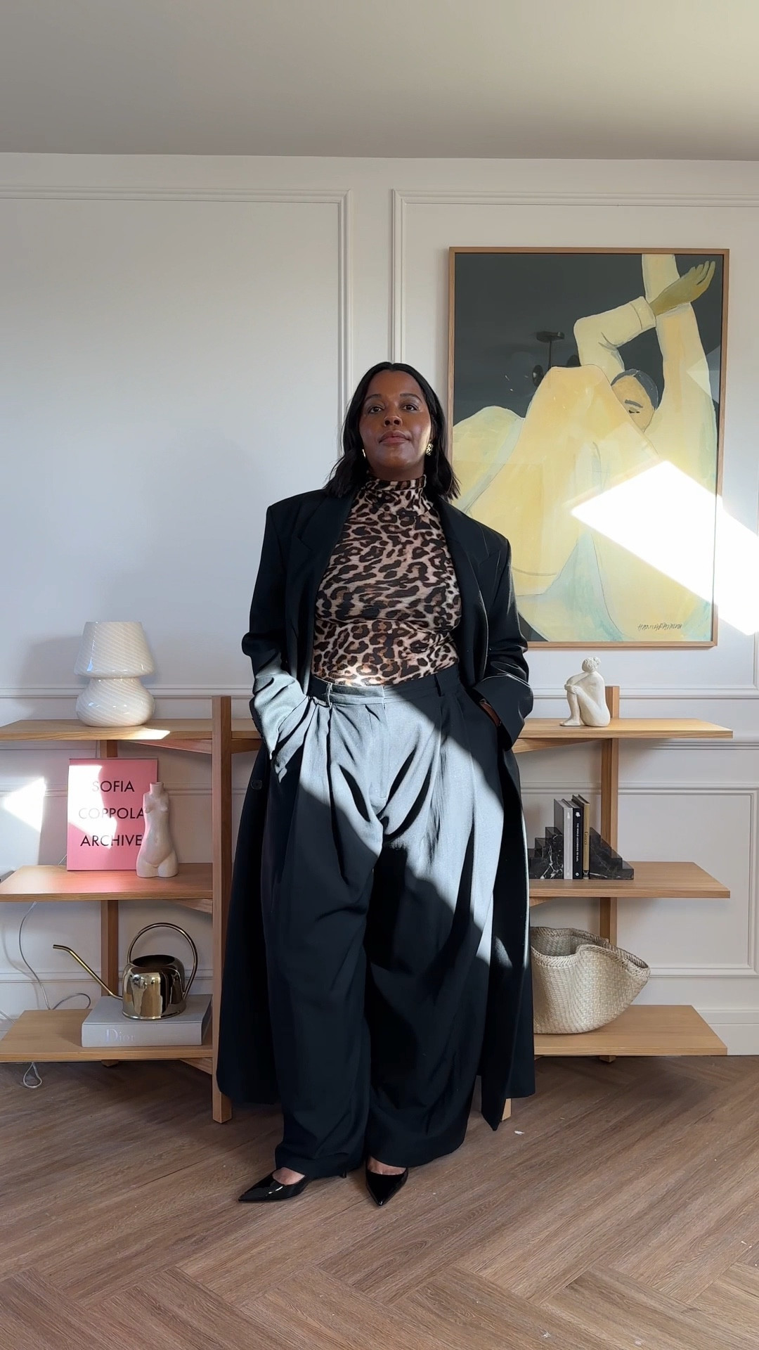 Festive drinks OOTN 🍸🕯️



Black wide leg trousers, leopard print turtleneck, midsize festive outfits,
Midsize fashion, winter fashion 

#LTKmidsize #LTKwinter #LTKpartywear