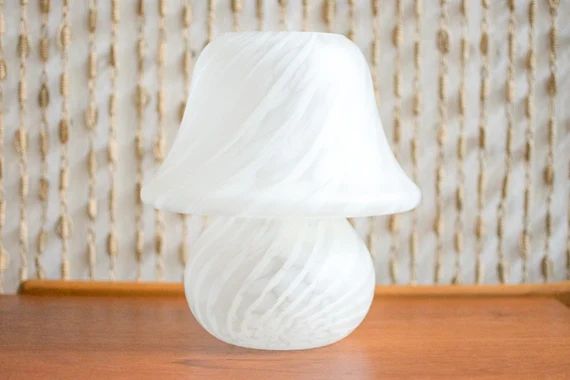 Weiße Lampe in Pilzform aus Glas im Murano-Stil | Etsy | Etsy (DE)